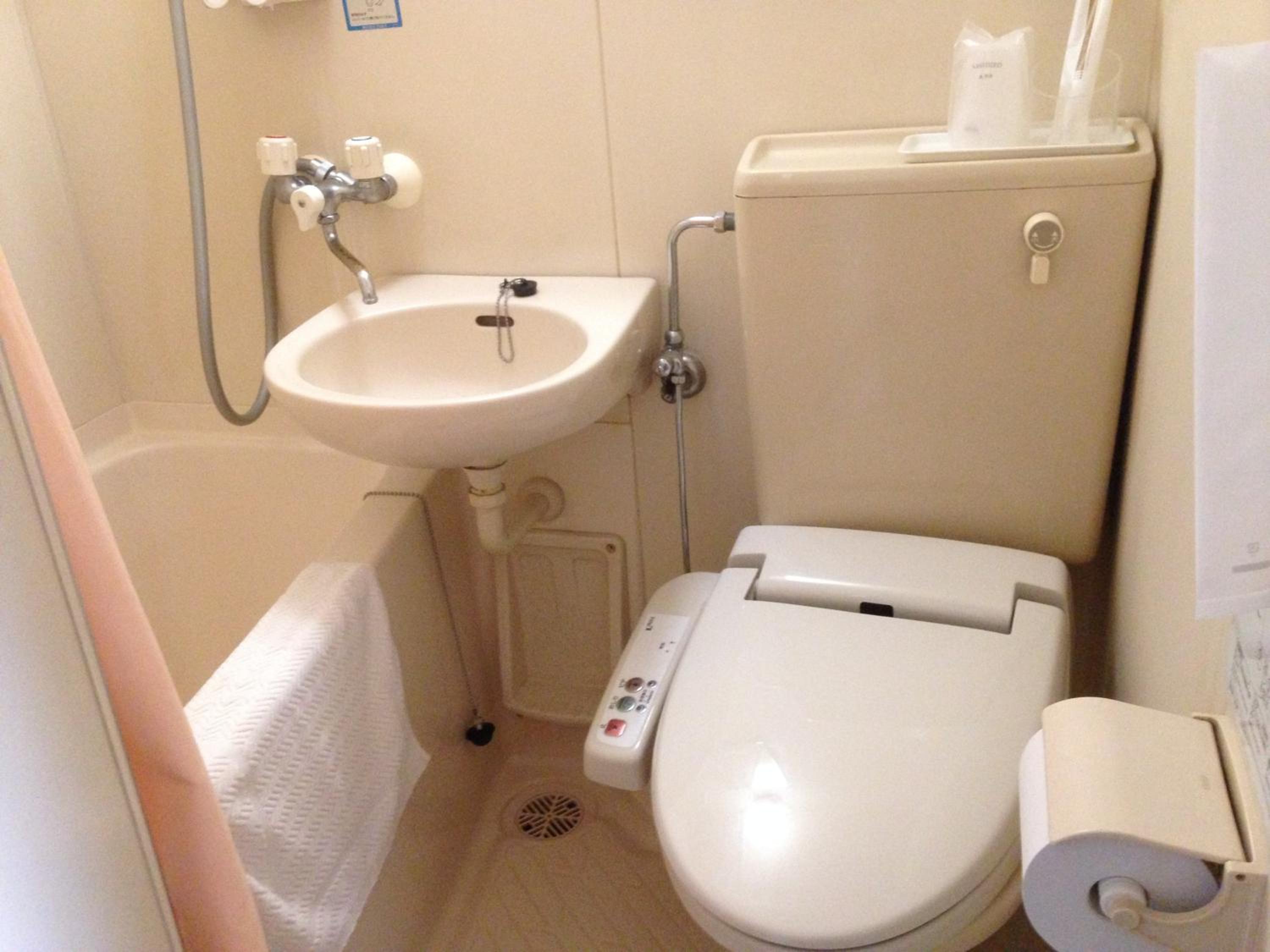 Single Room - Non-Smoking photo 2