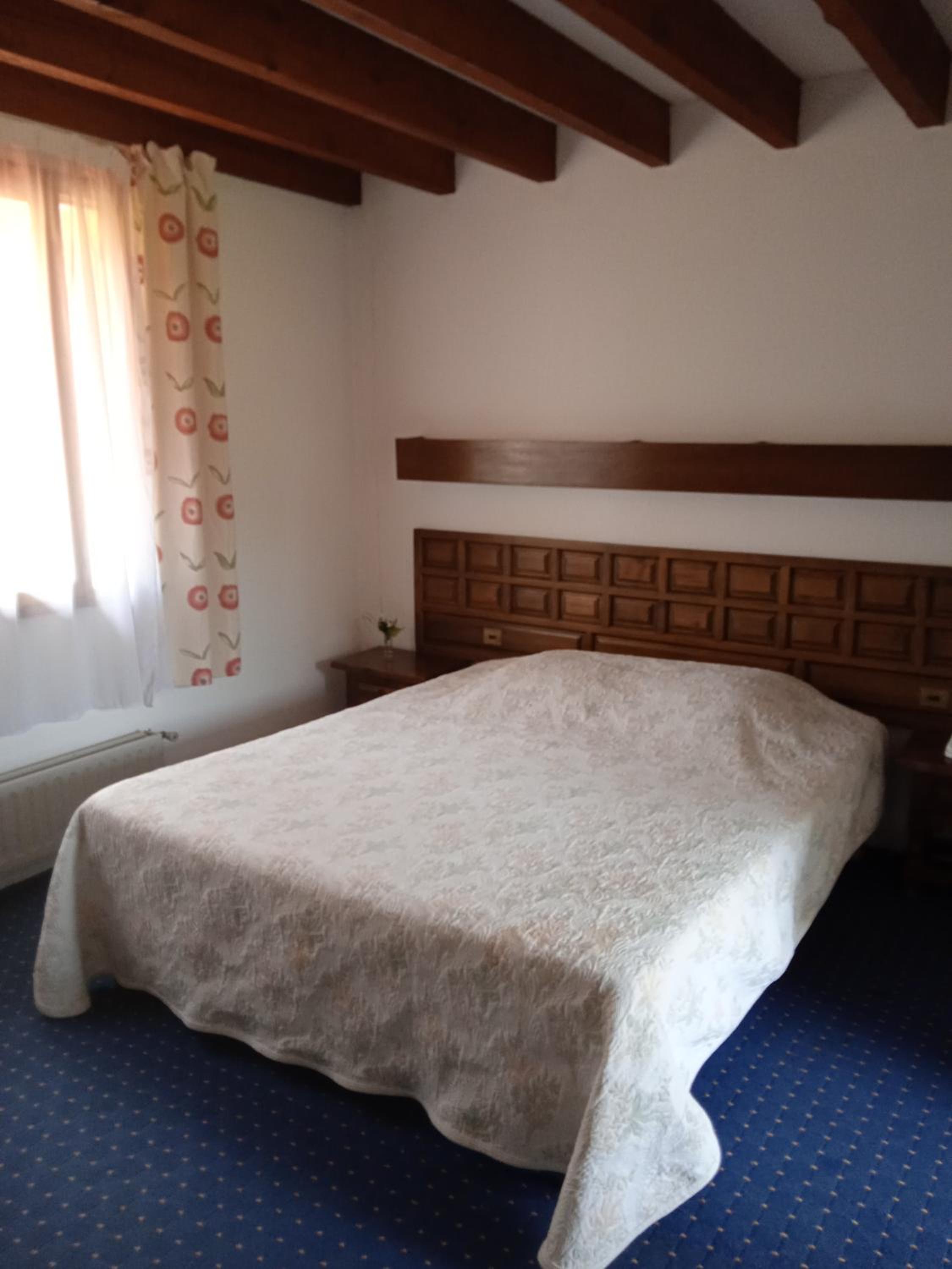 Standard Double Room photo 2