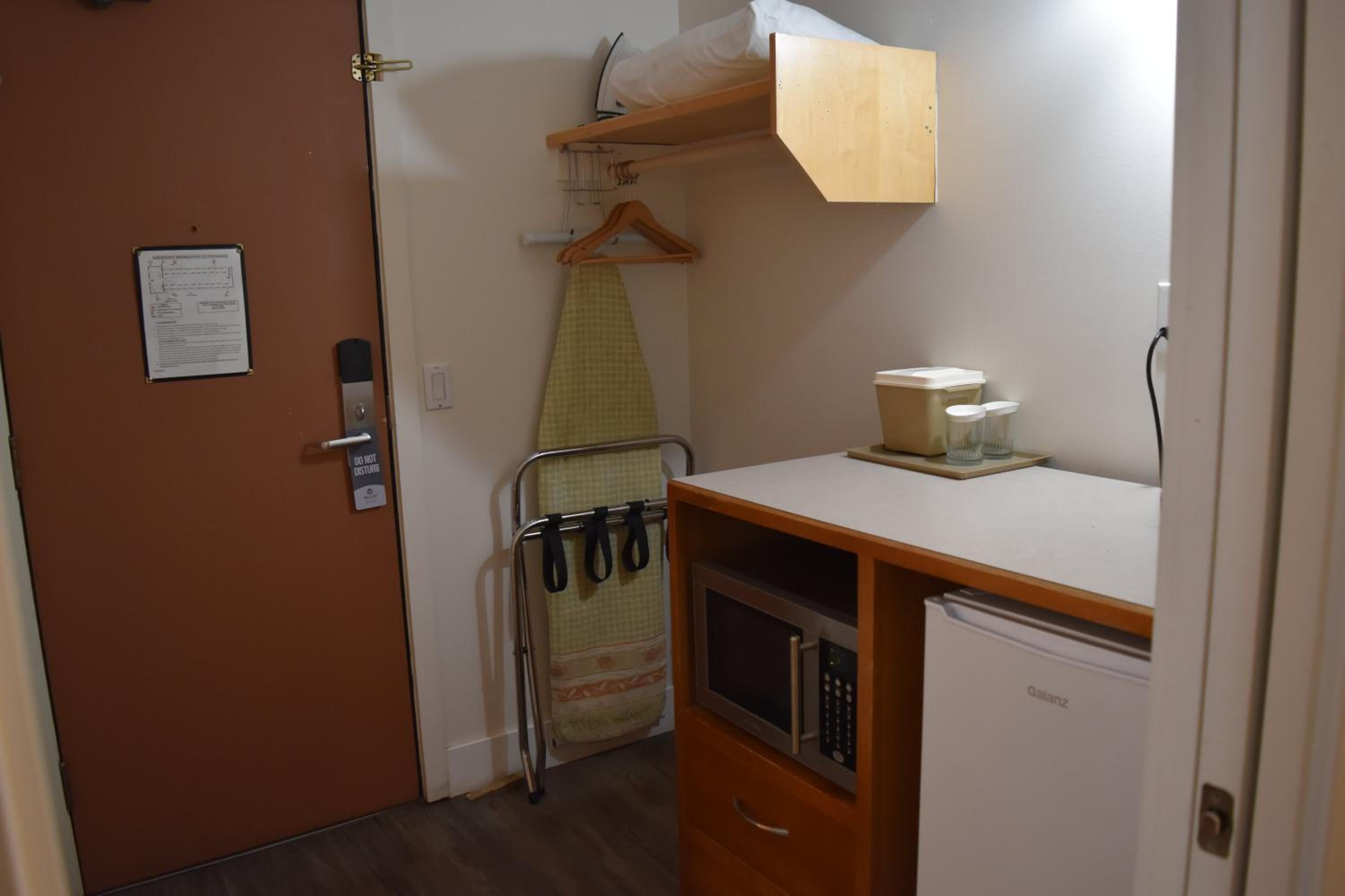 Queen Room - Photo 3