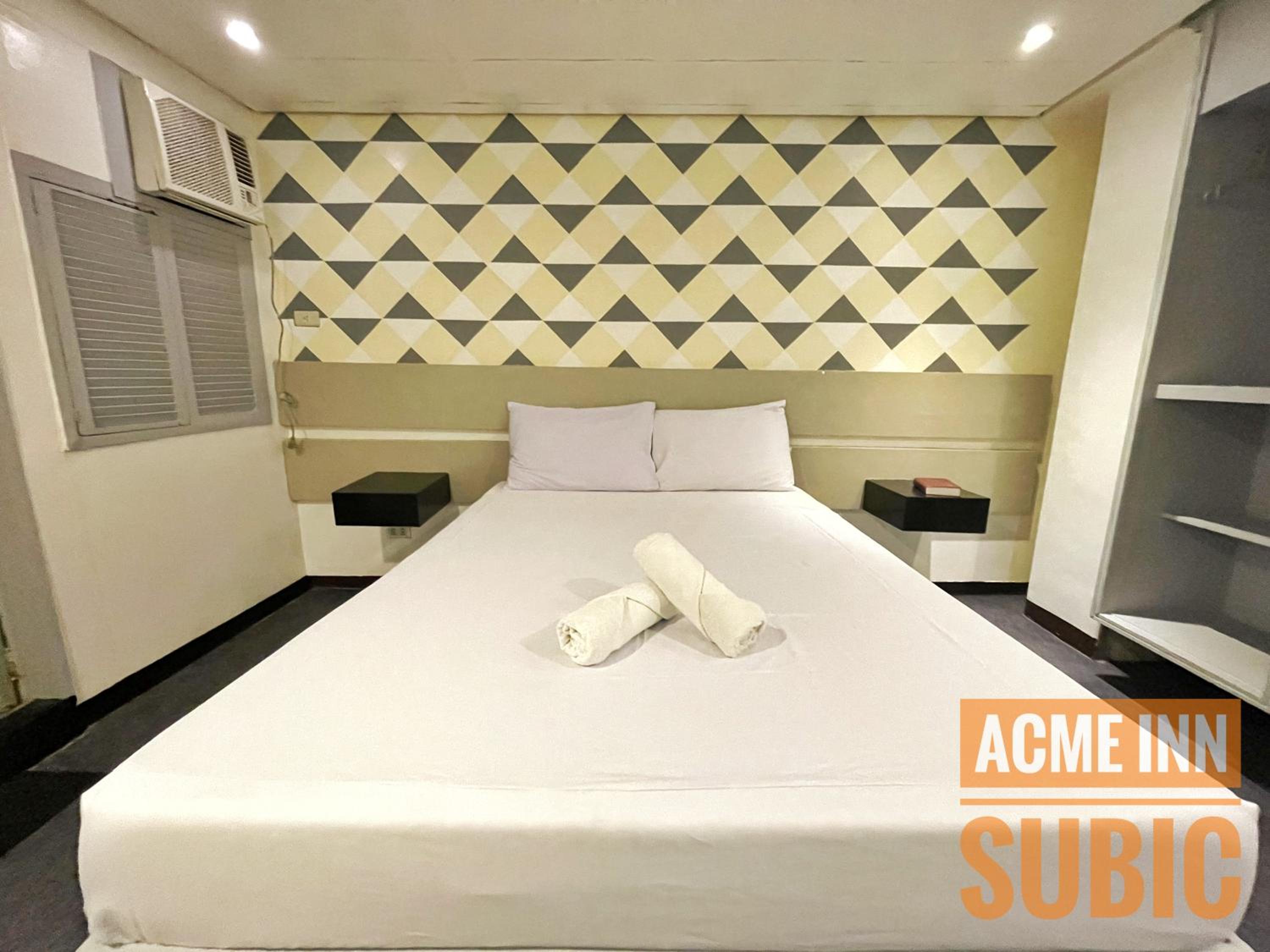 Standard Double Room - Photo 8