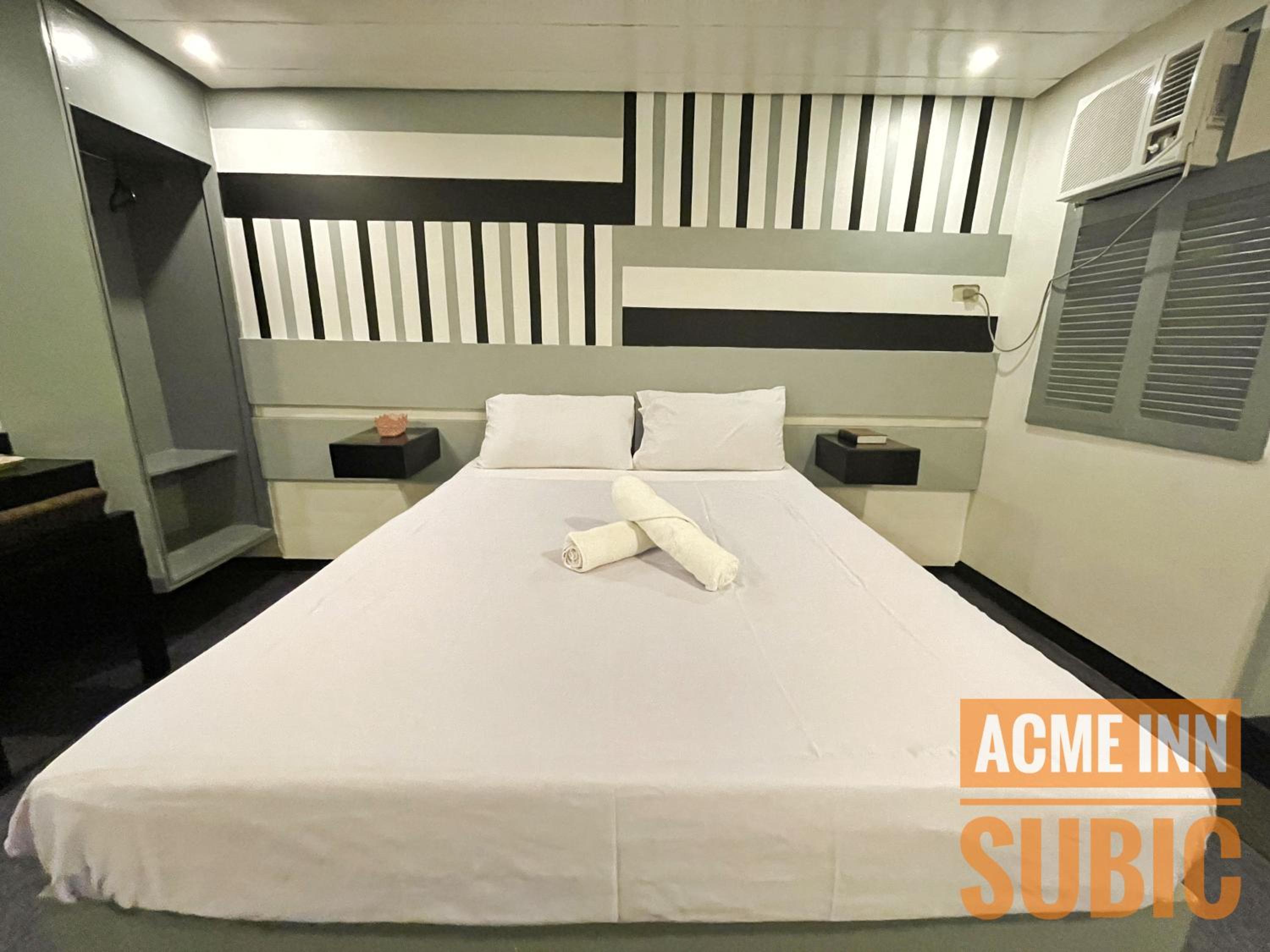 Standard Double Room - Photo 11