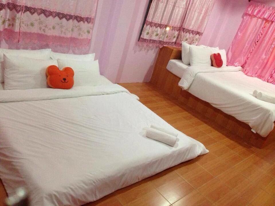 Standard Quadruple Room - Photo 4