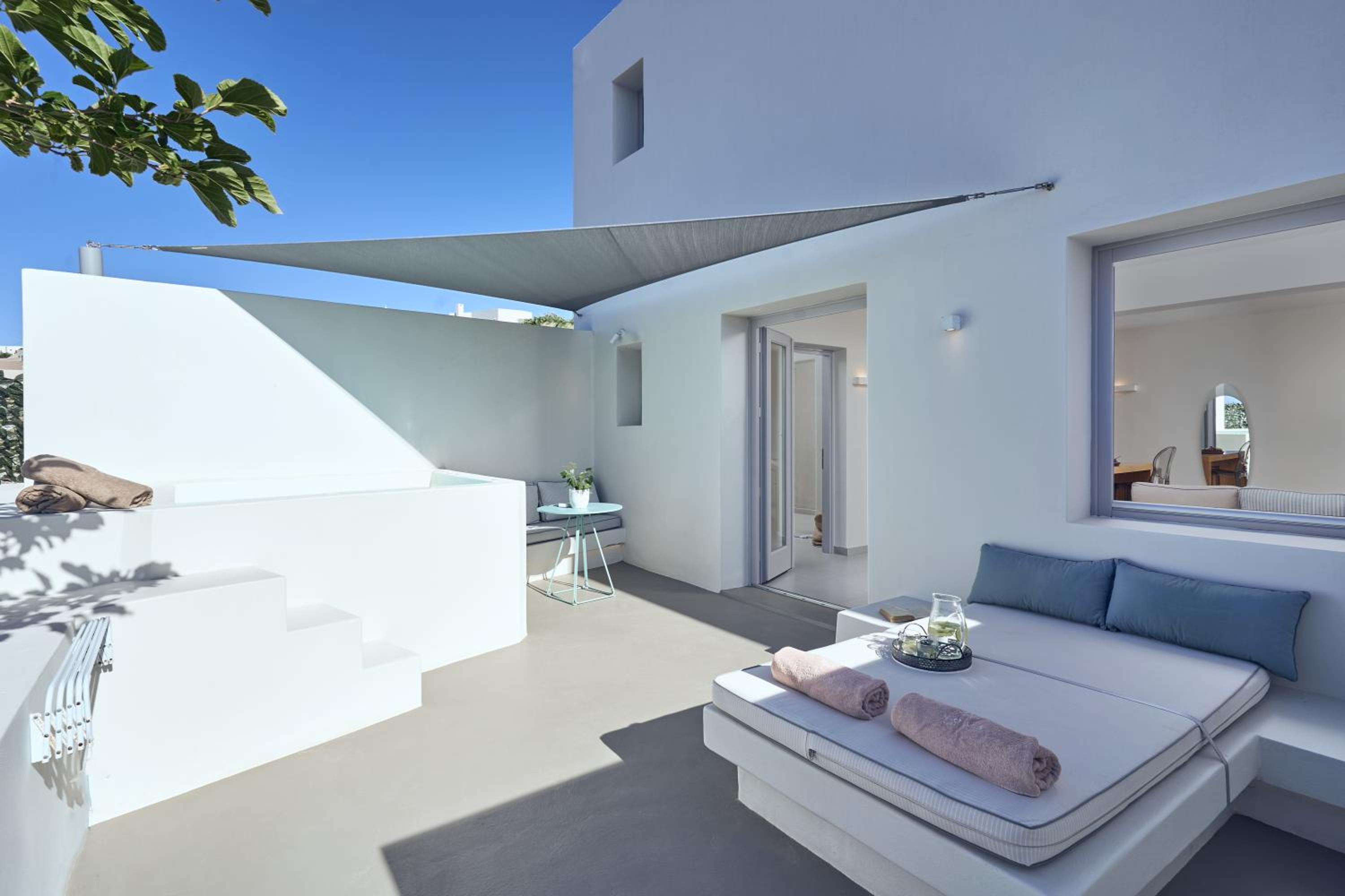 Junior Suite with Hot Tub and Partial Sea view/Lower courtyard - Photo 36
