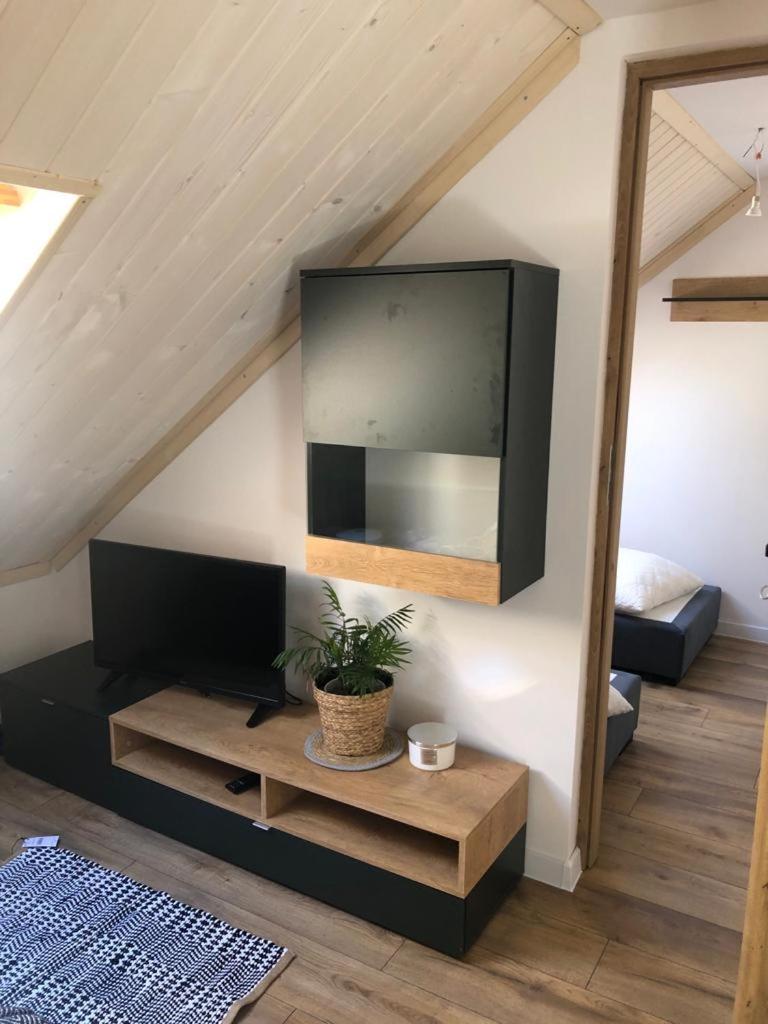 One-Bedroom Apartment - Photo 6