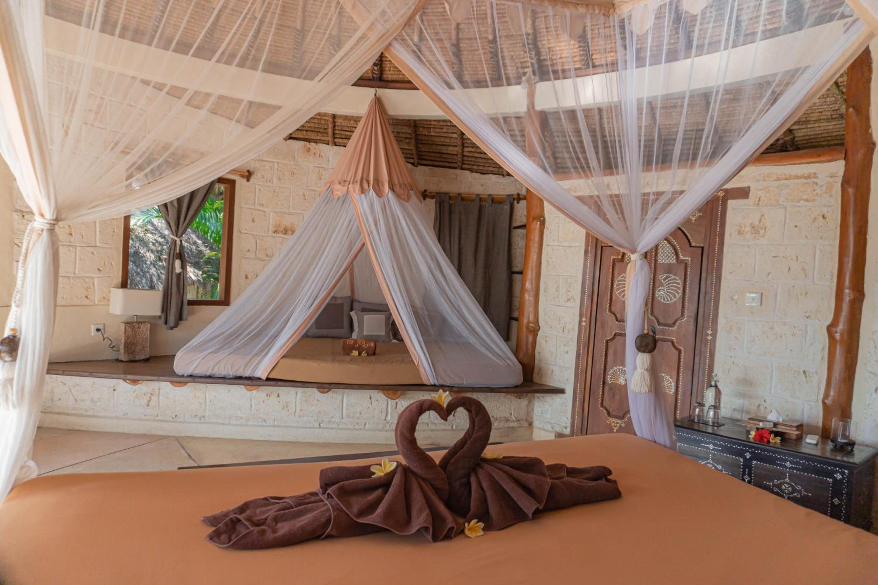 Deluxe Bungalow - Photo 18