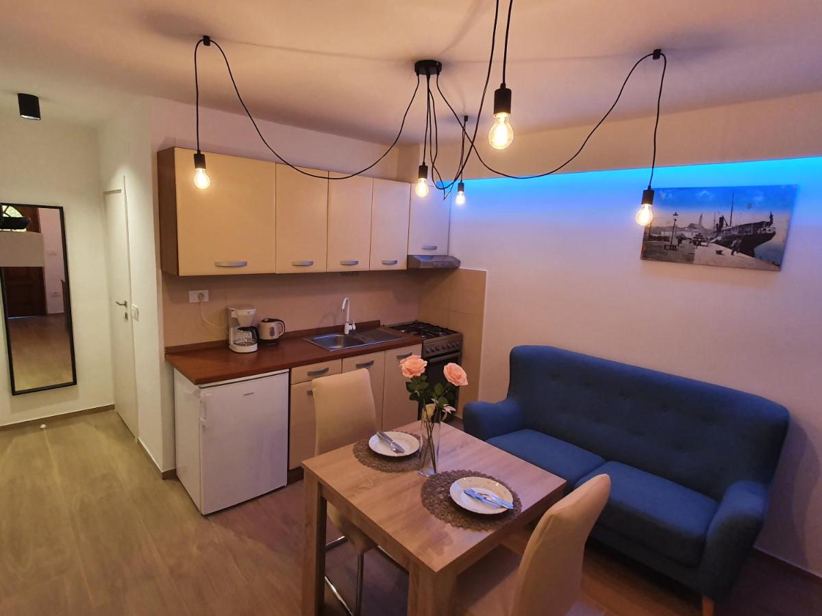 Apartment - Ground Floor photo 2