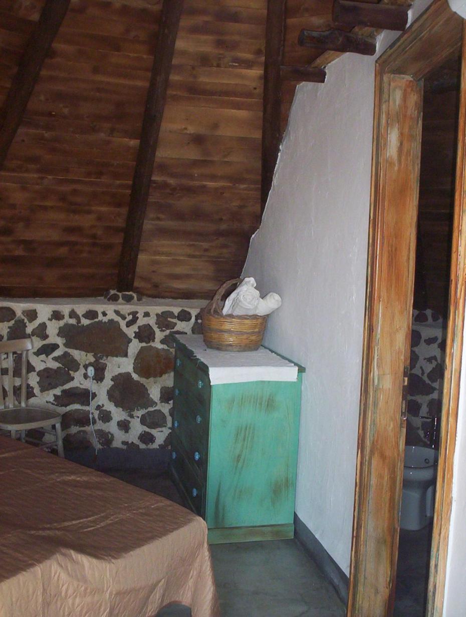 Double or Twin Room - Photo 5