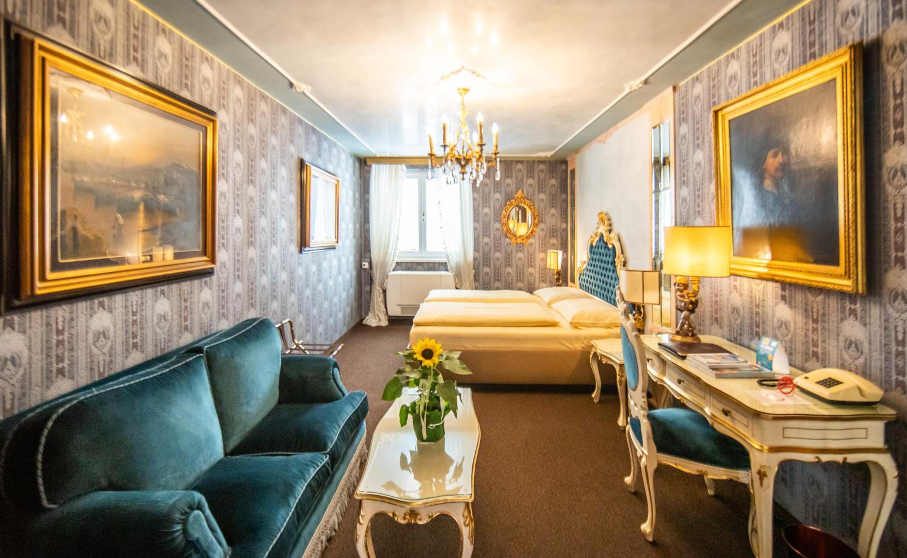 Business Double Room - Photo 3