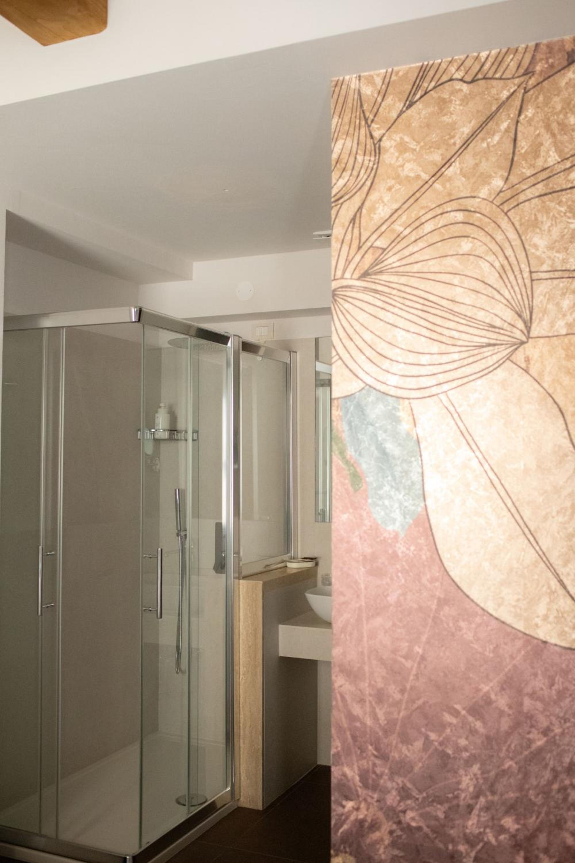 Deluxe Double Room with Shower photo 2