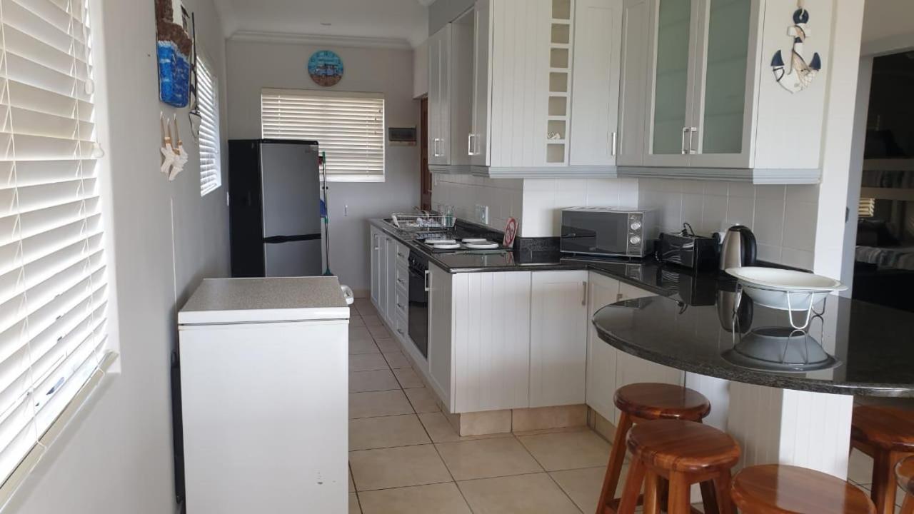Apartment with Sea View - Photo 30