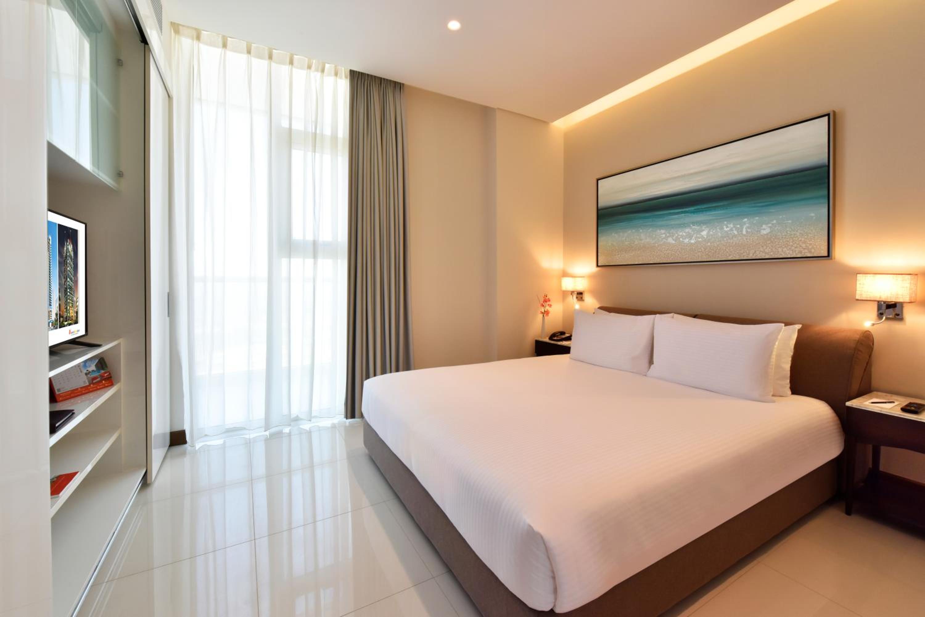 Sky Penthouse with Private Pool - Photo 12