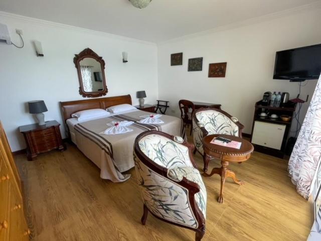 Superior Room with Balcony and Seaview  photo 2