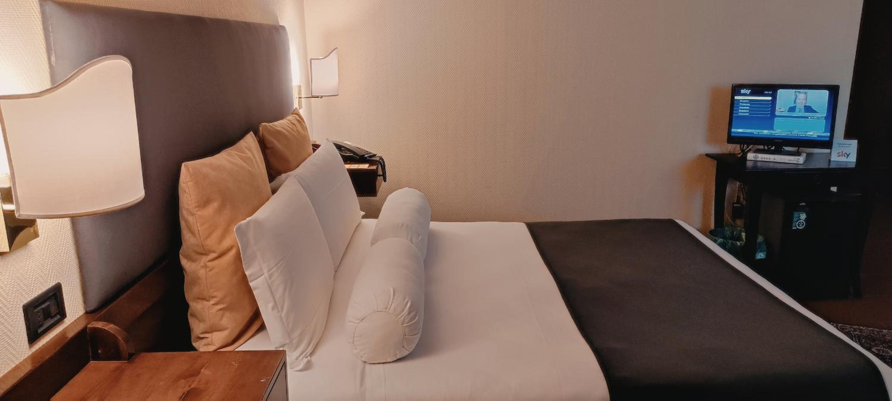 Classic Double Room - Photo 4