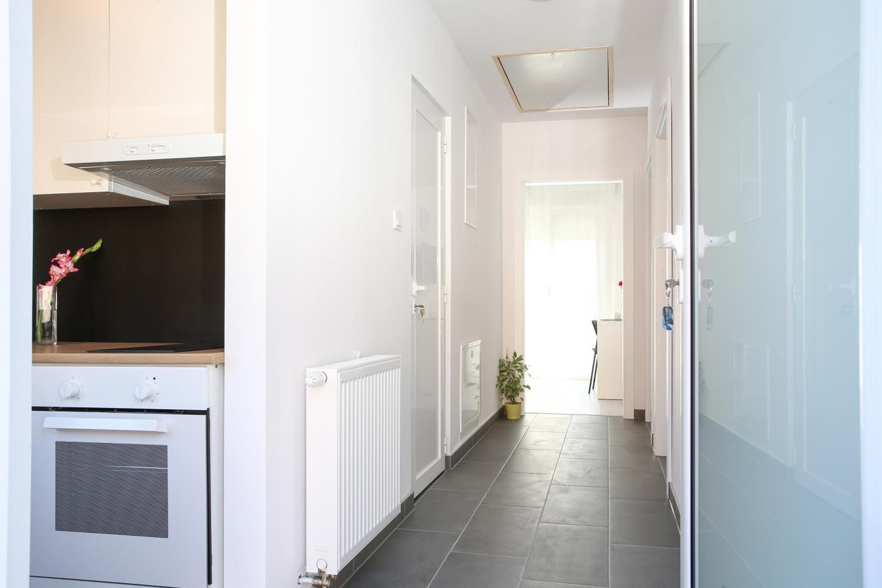 Double Room with Private Bathroom - Photo 7
