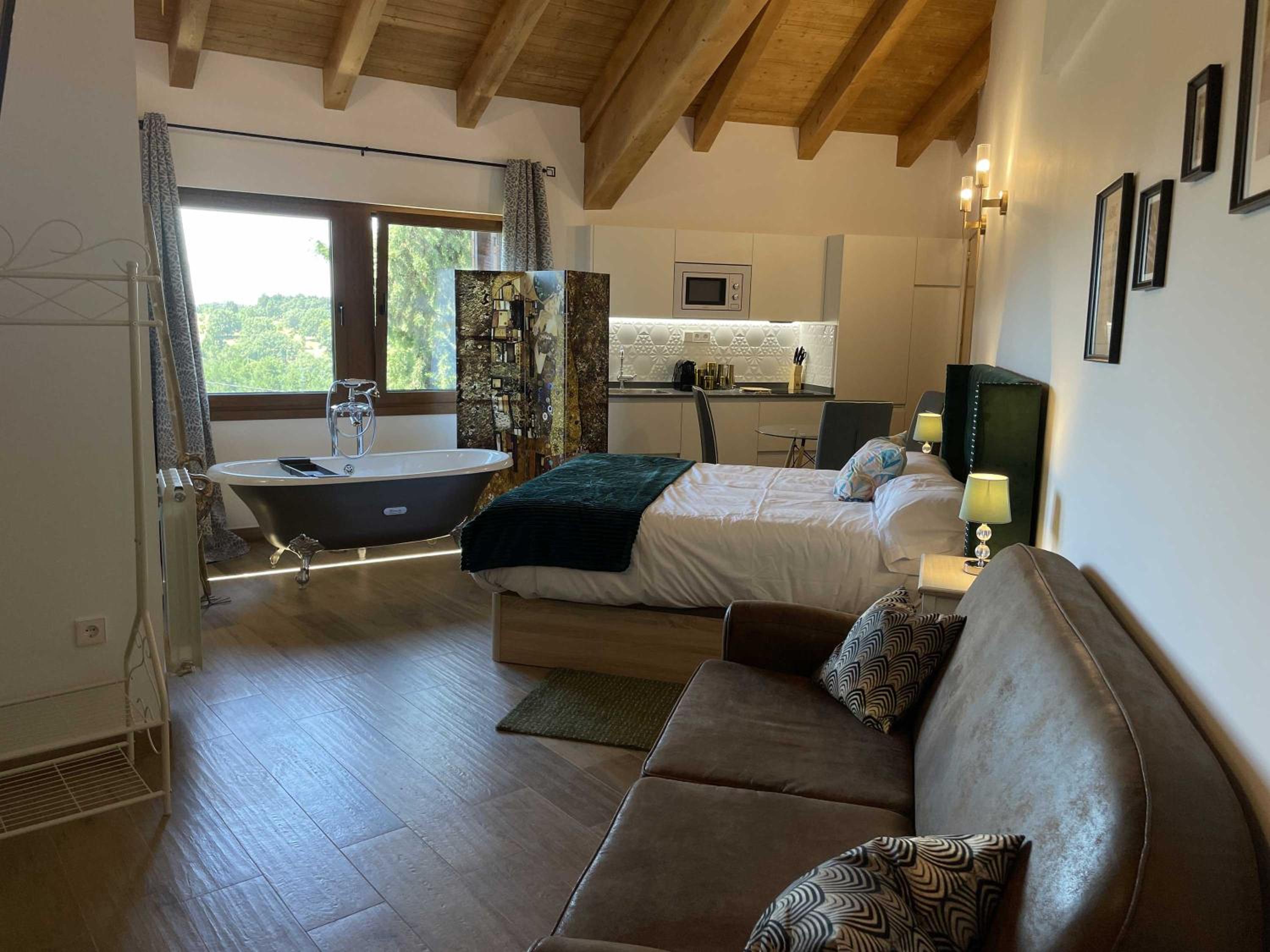 Estudio con vista a la montaña