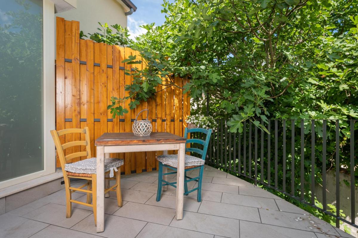 Twin Room with Terrace - Photo 4