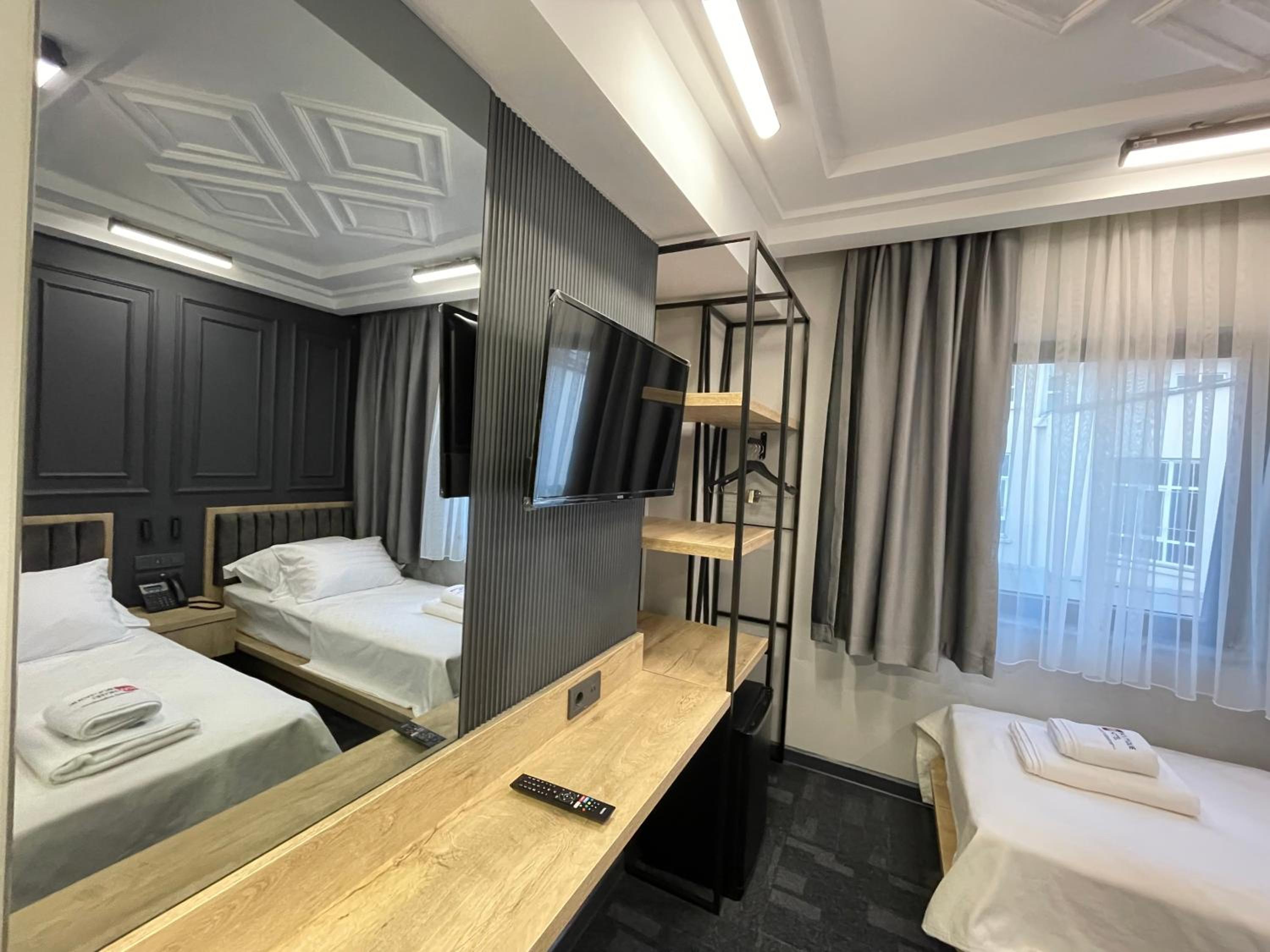 Standard Twin Room photo 1