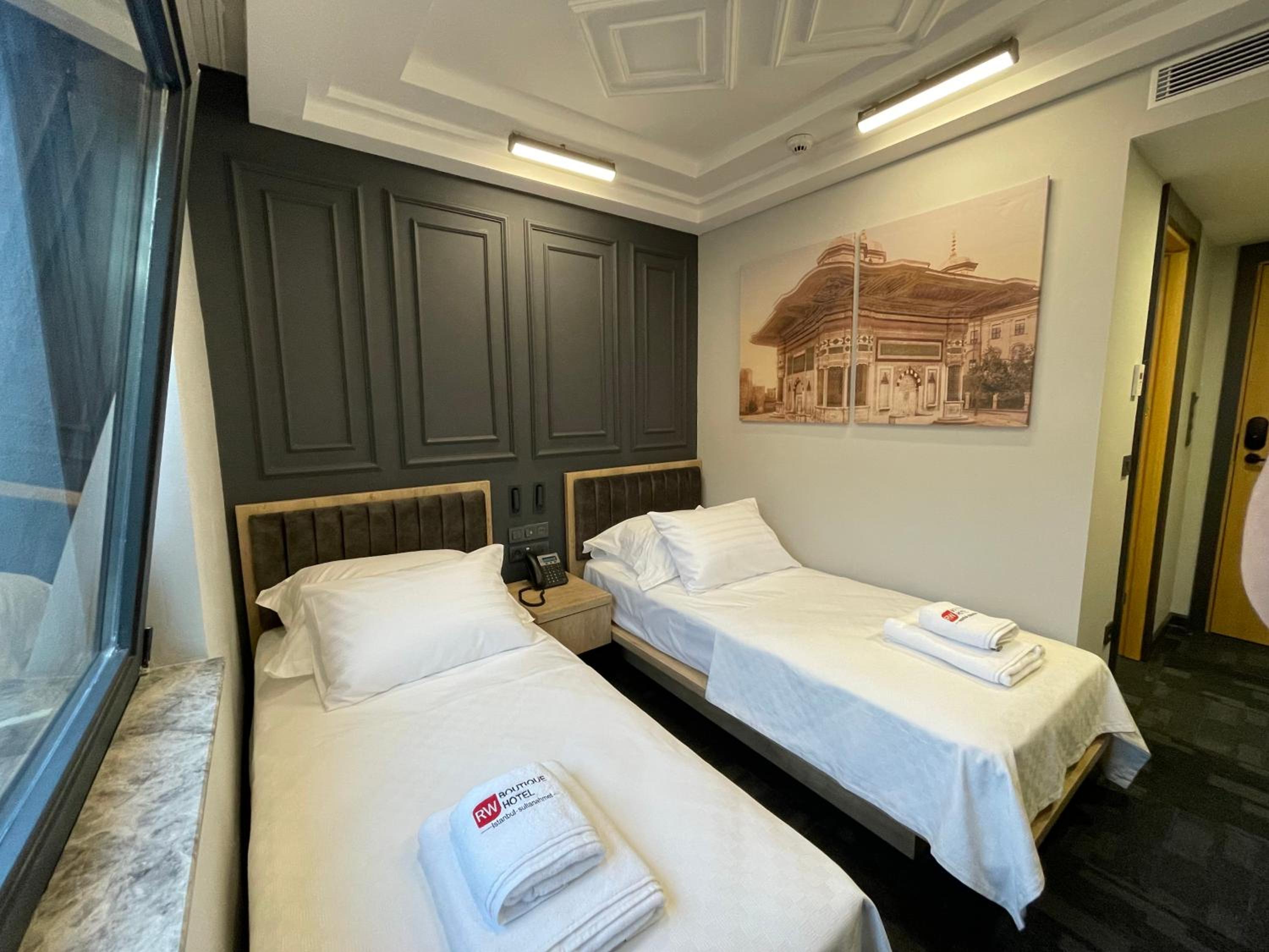 Standard Twin Room photo 2