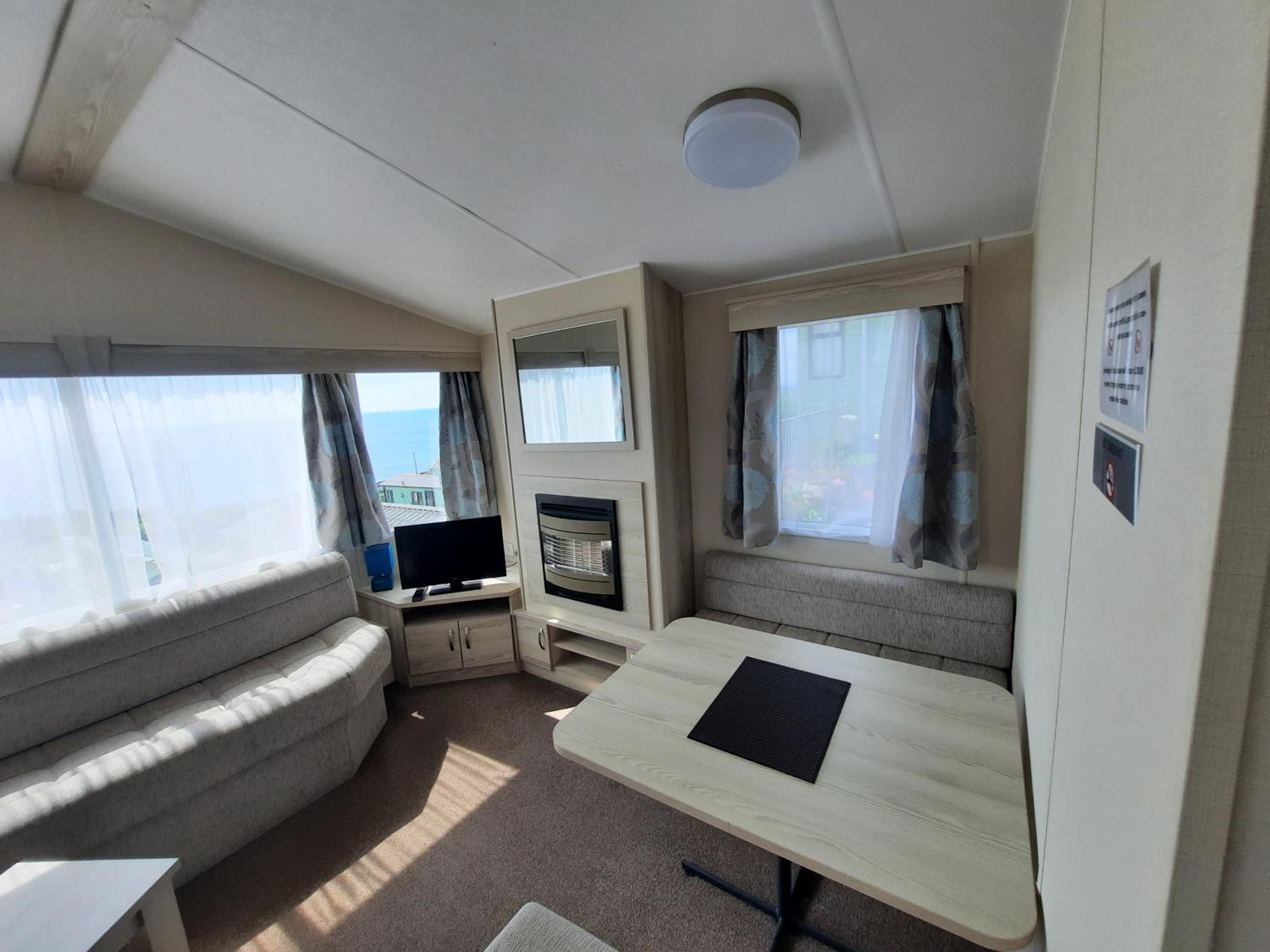 Gold Caravan photo 1