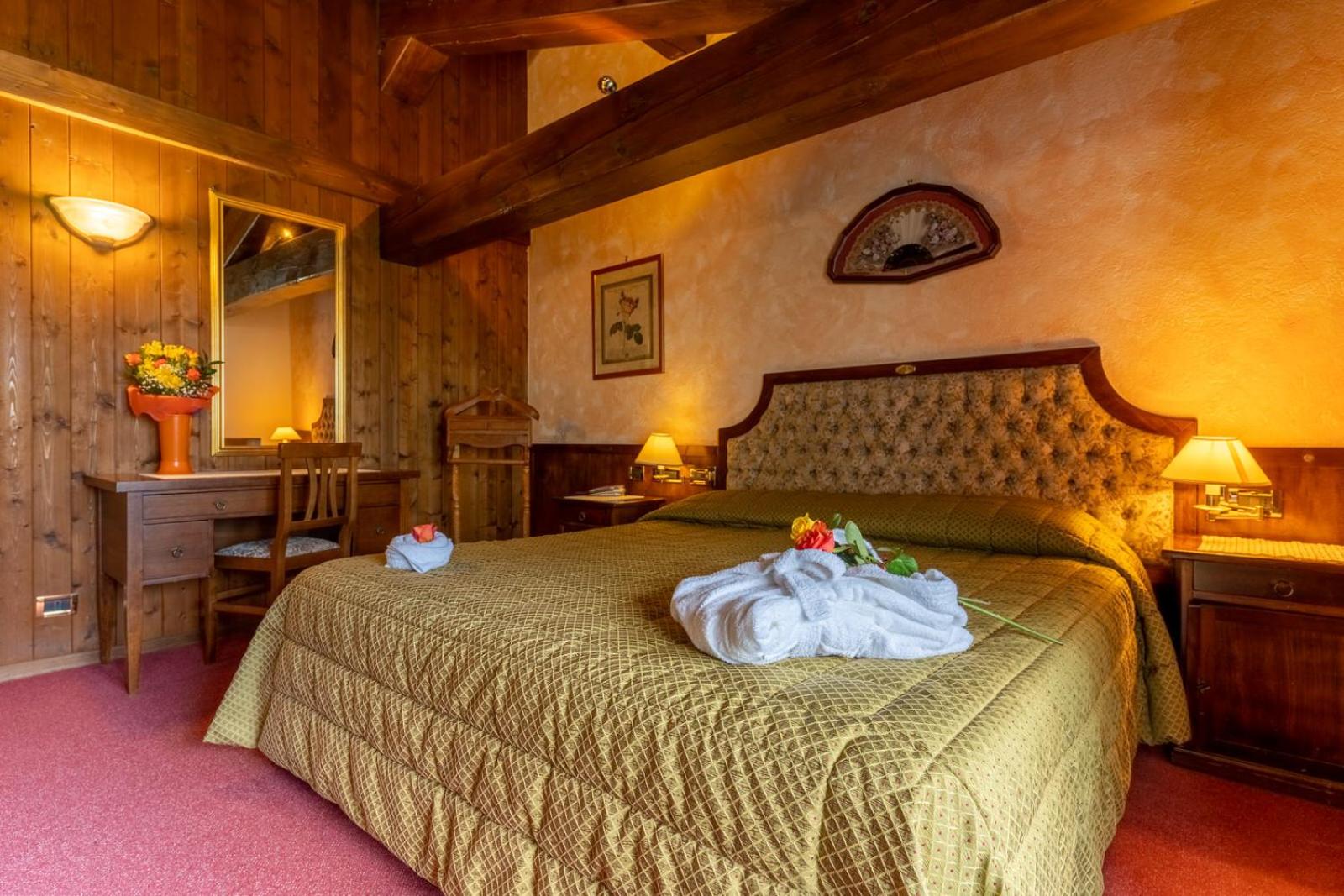 Suite (4 Adults) photo 2