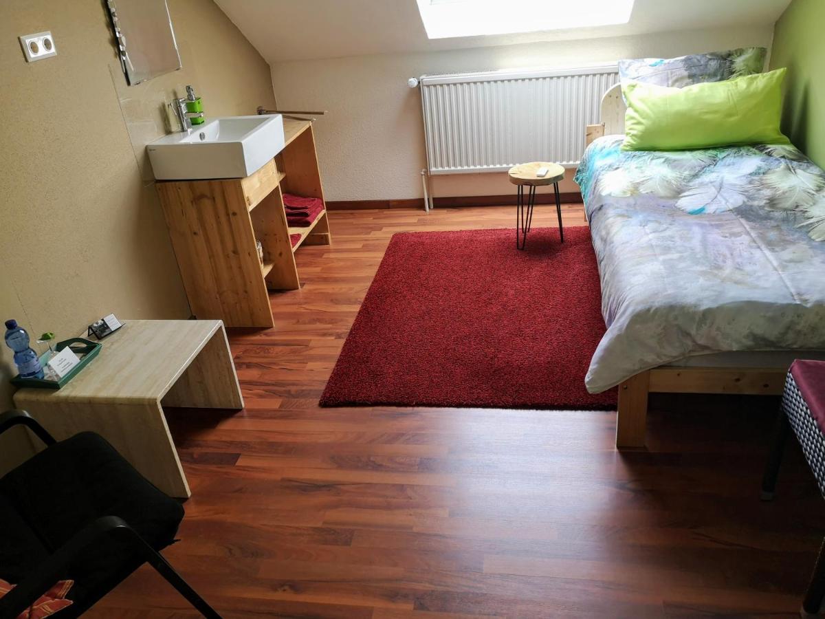 Budget Single Room photo 3