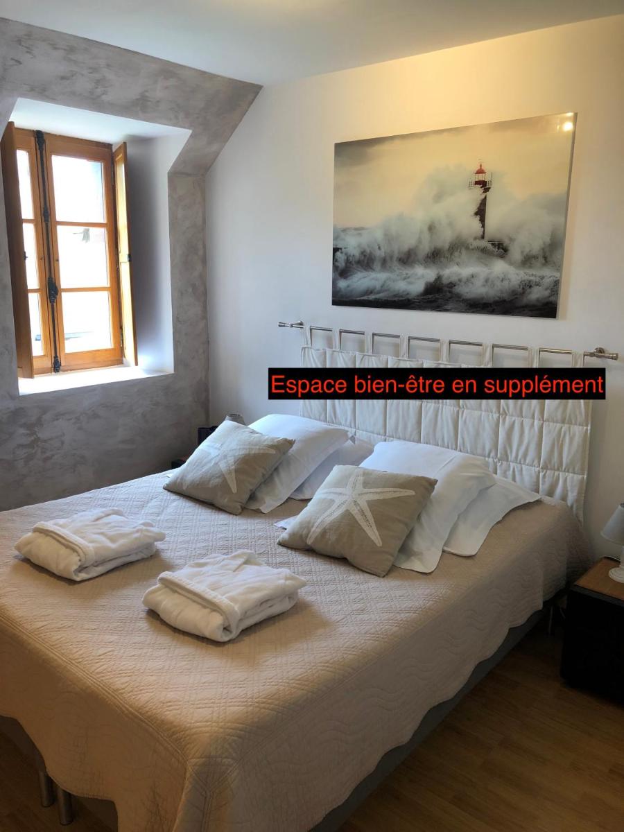 Double Room with Private External Bathroom photo 3