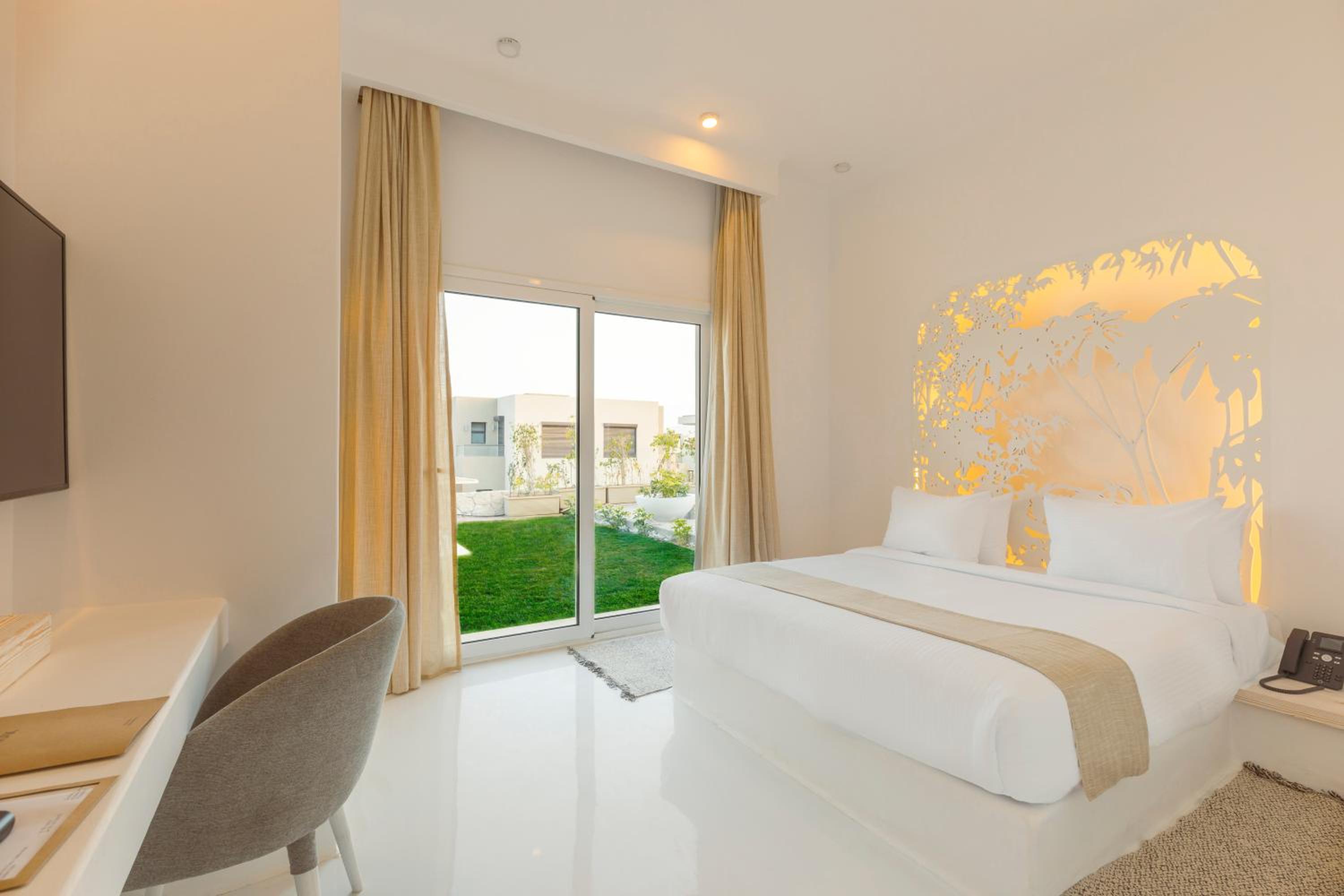 Royal Villa - Photo 1