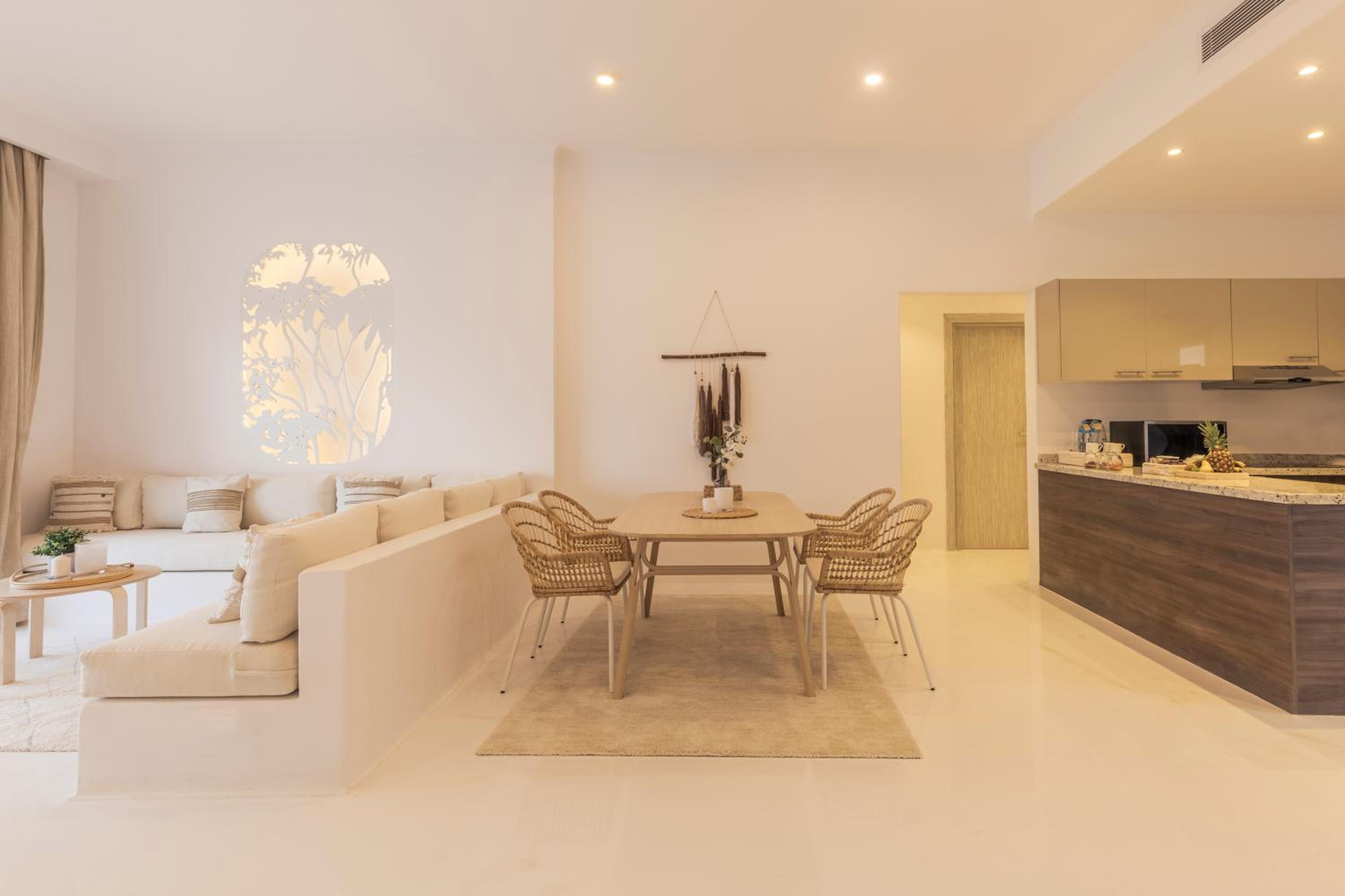 Royal Villa - Photo 5