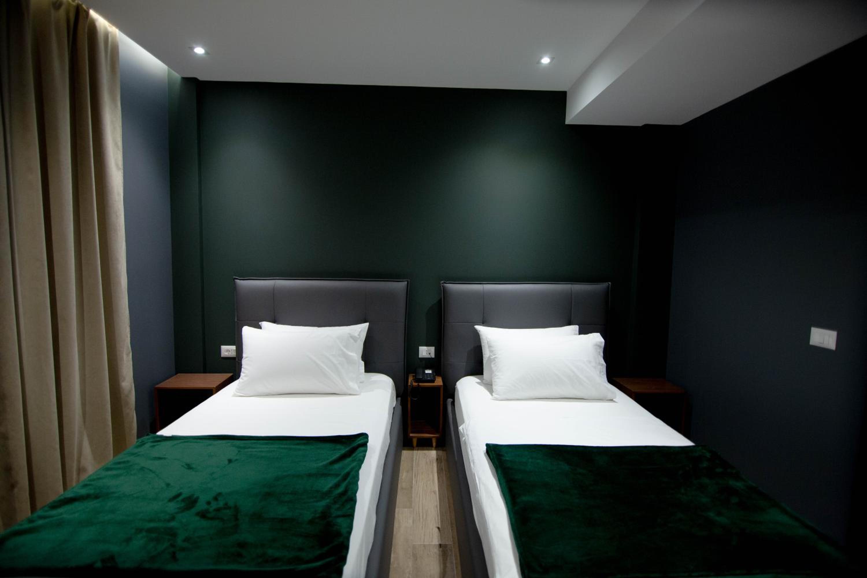 Twin Room with Balcony photo 2