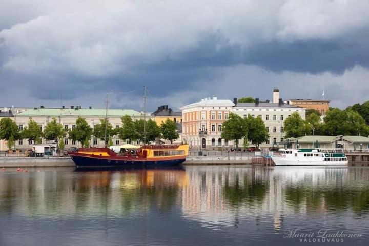 Two-Bedroom Apartment - Photo 22