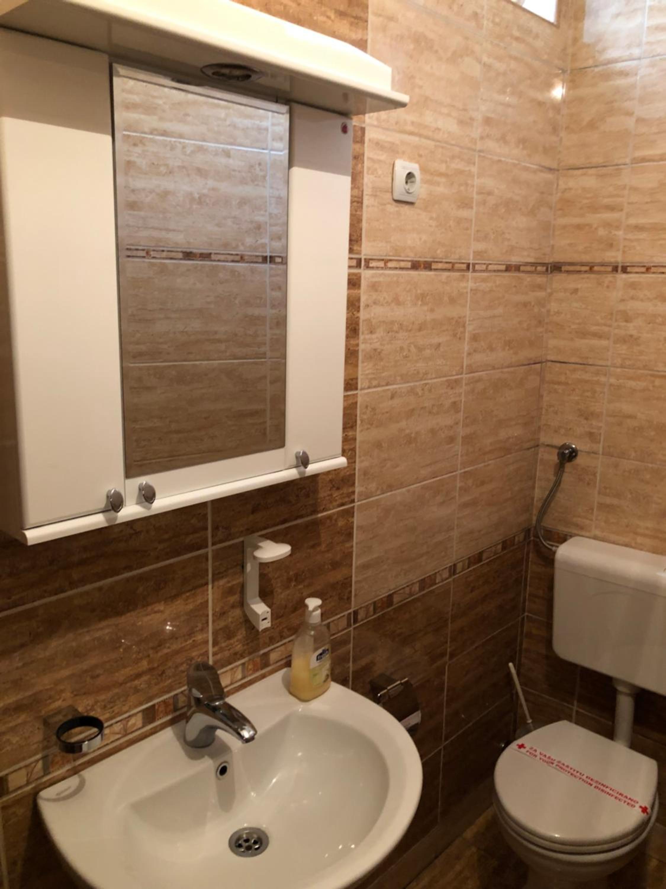 Family Room with Bathroom - Photo 5