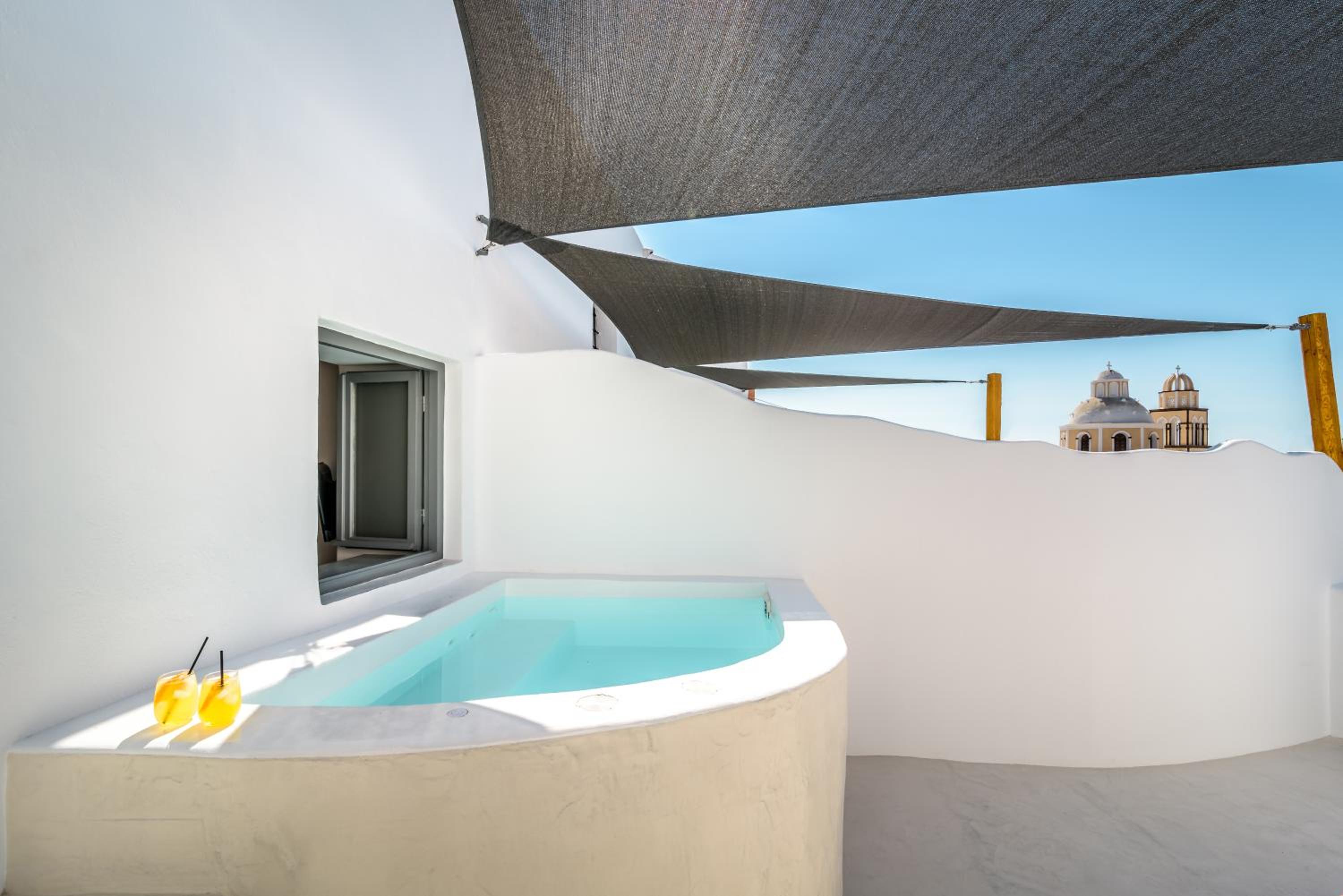 Junior Suite with Outdoor Hot Tub - Photo 4