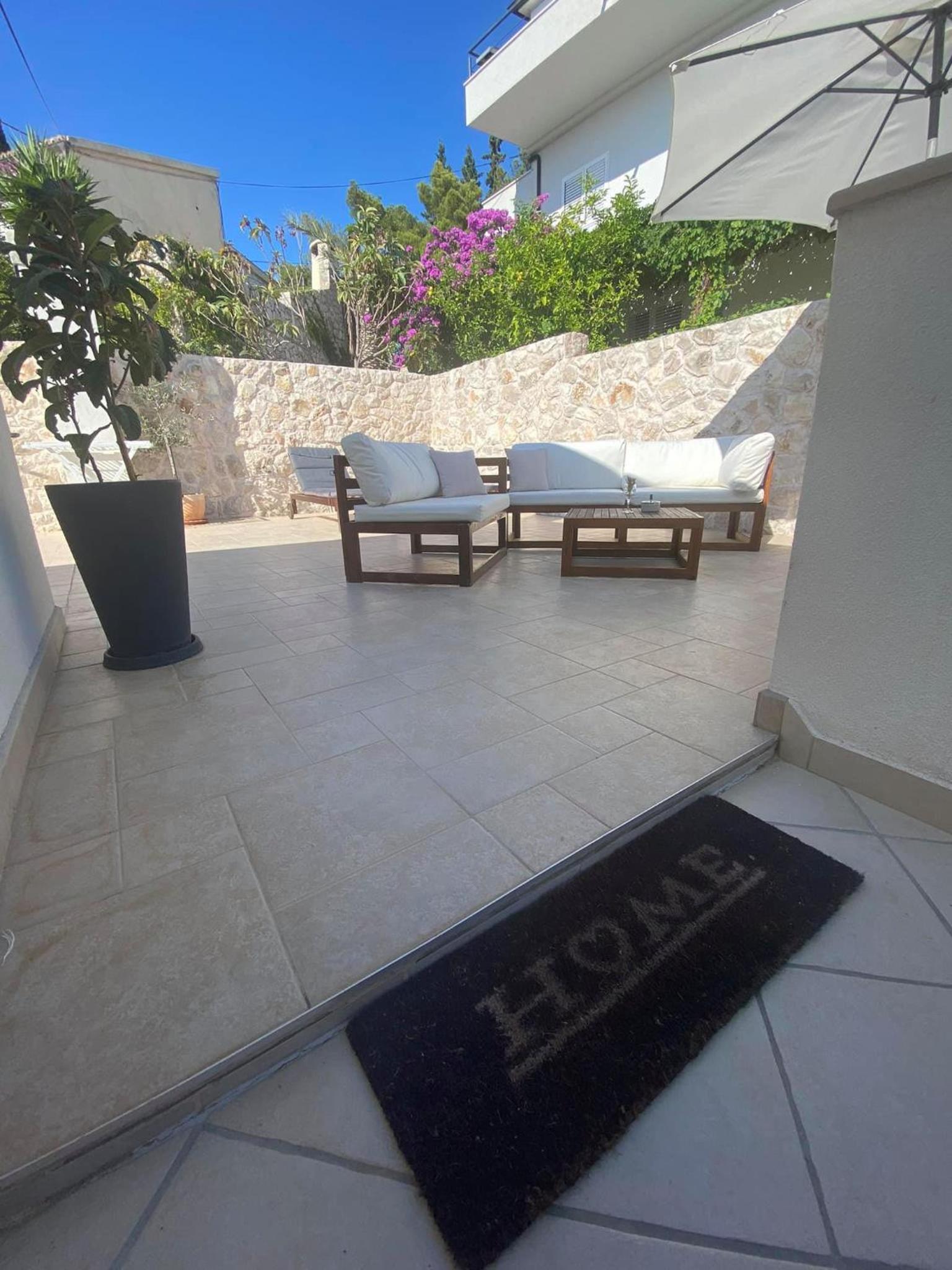 Standard One-Bedroom Apartment with Terrace and Sea View  - Photo 7