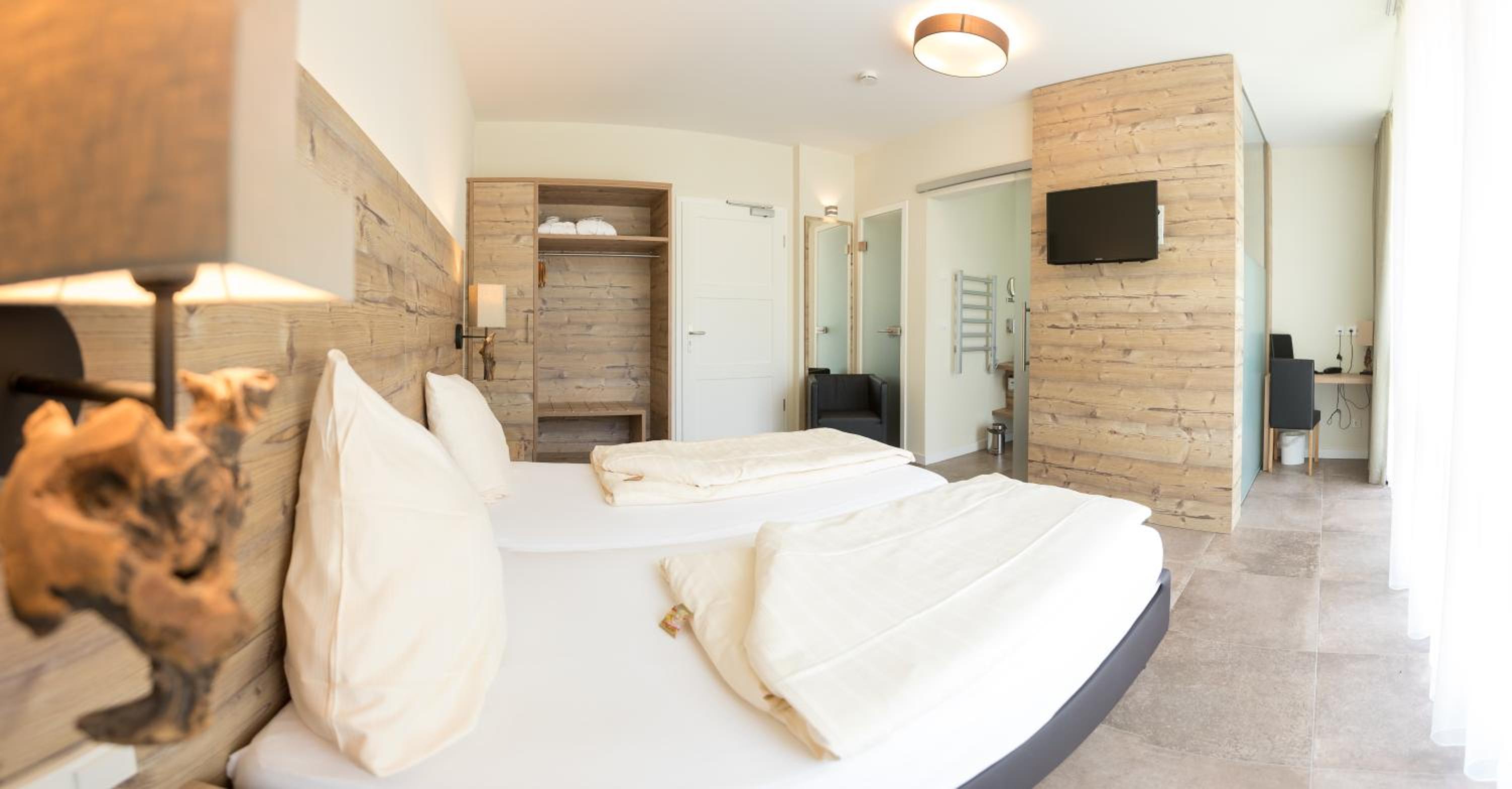 Standard Double Room photo 3