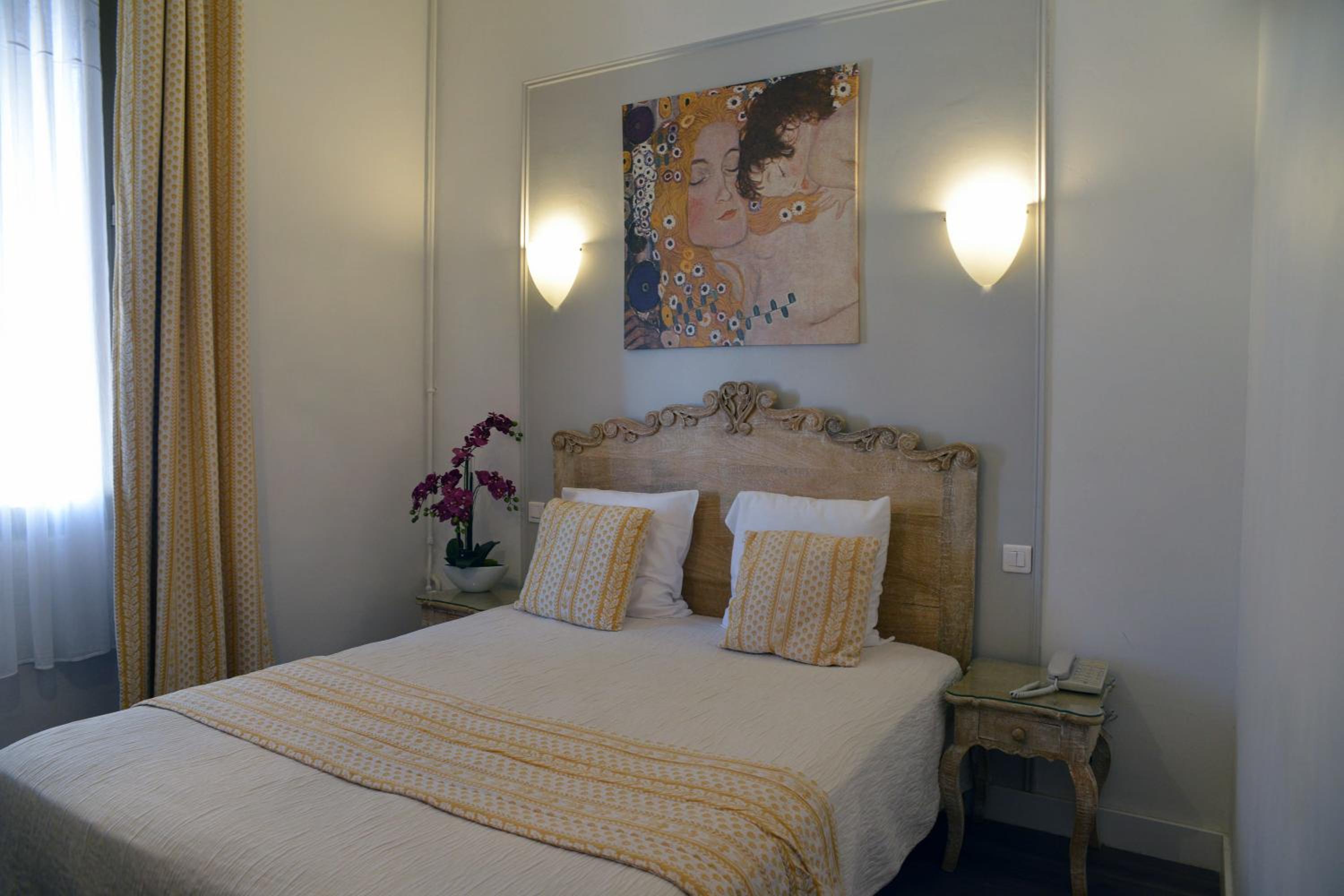 Superior Double Room - Photo 9