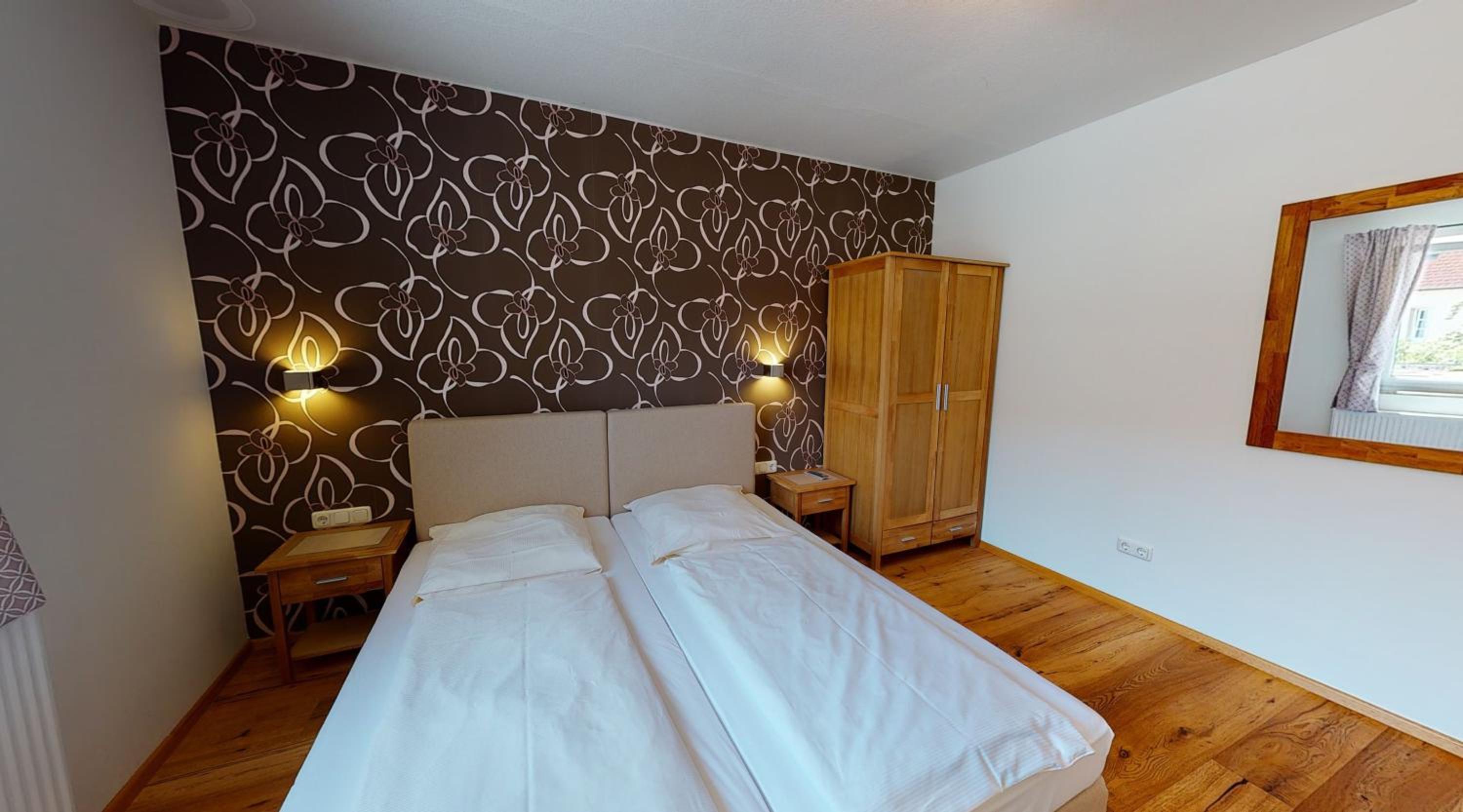 Standard Double Room - Photo 27
