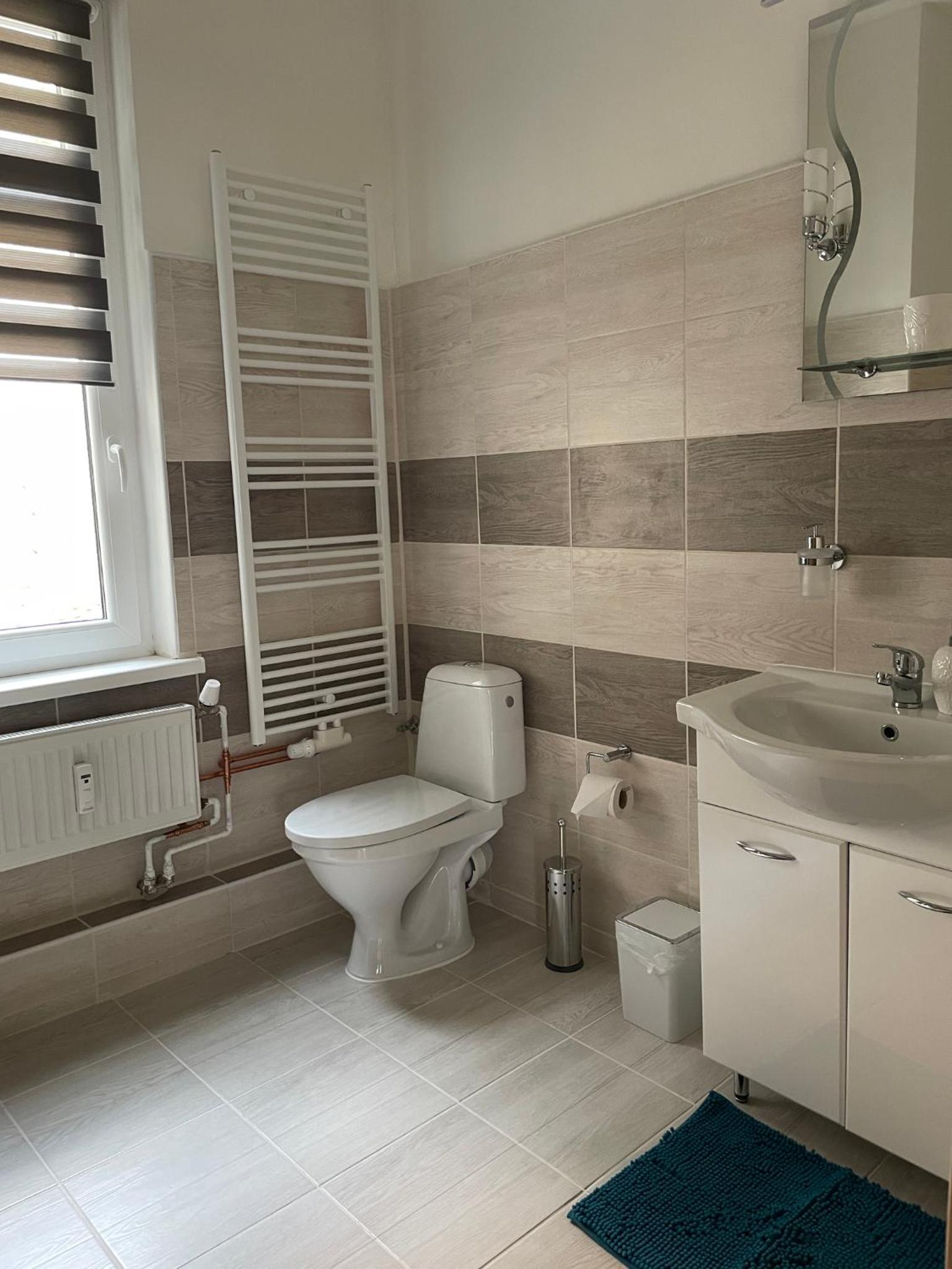 Three-Bedroom Apartment - Photo 27