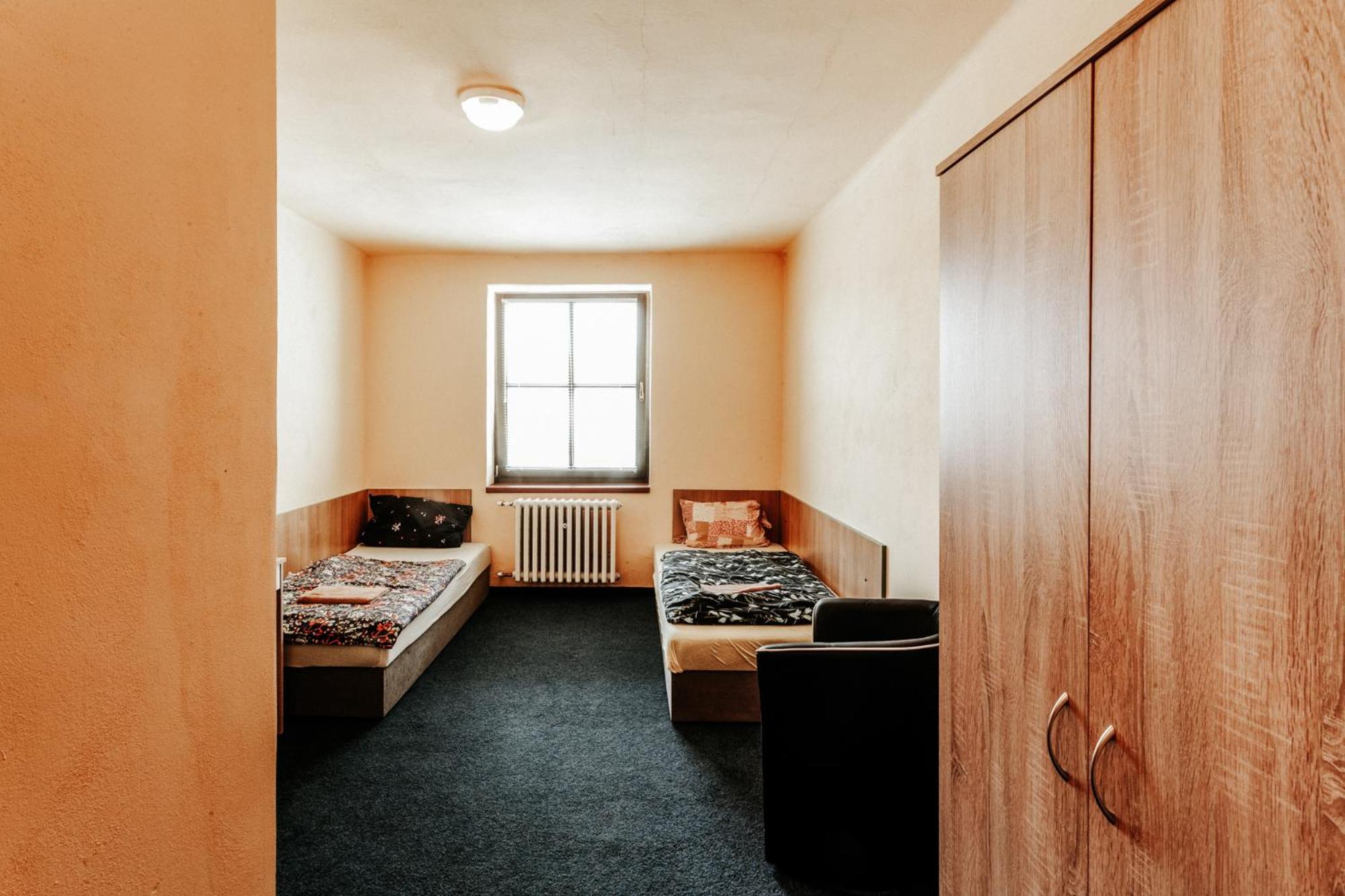 Twin Room - Photo 1
