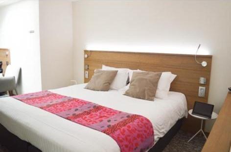 Double or Twin Room - Photo 4