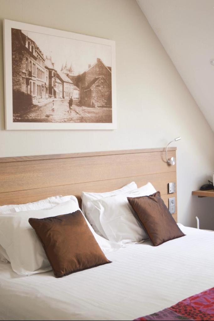 Double or Twin Room - Photo 1