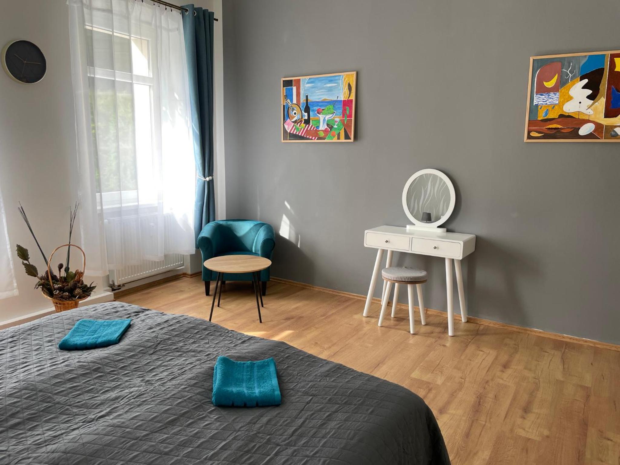 Three-Bedroom Apartment - Photo 14