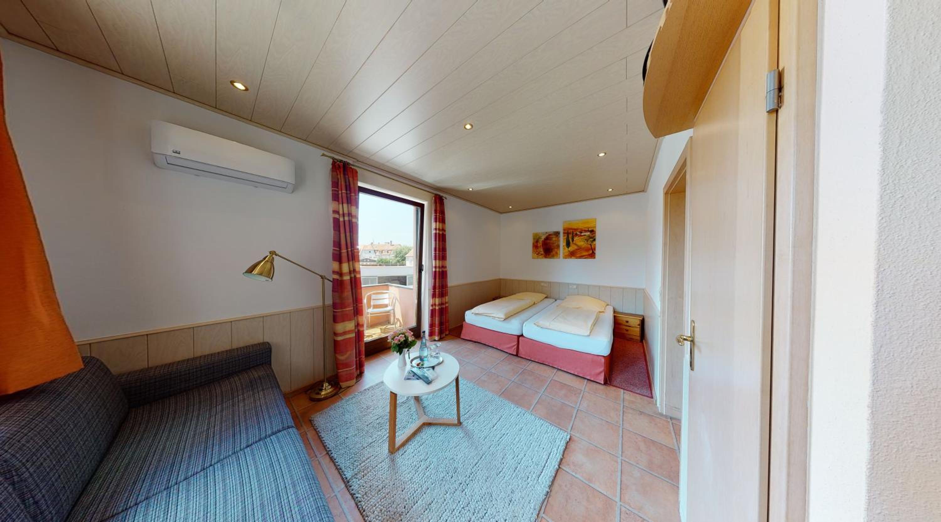Standard Double Room - Photo 4