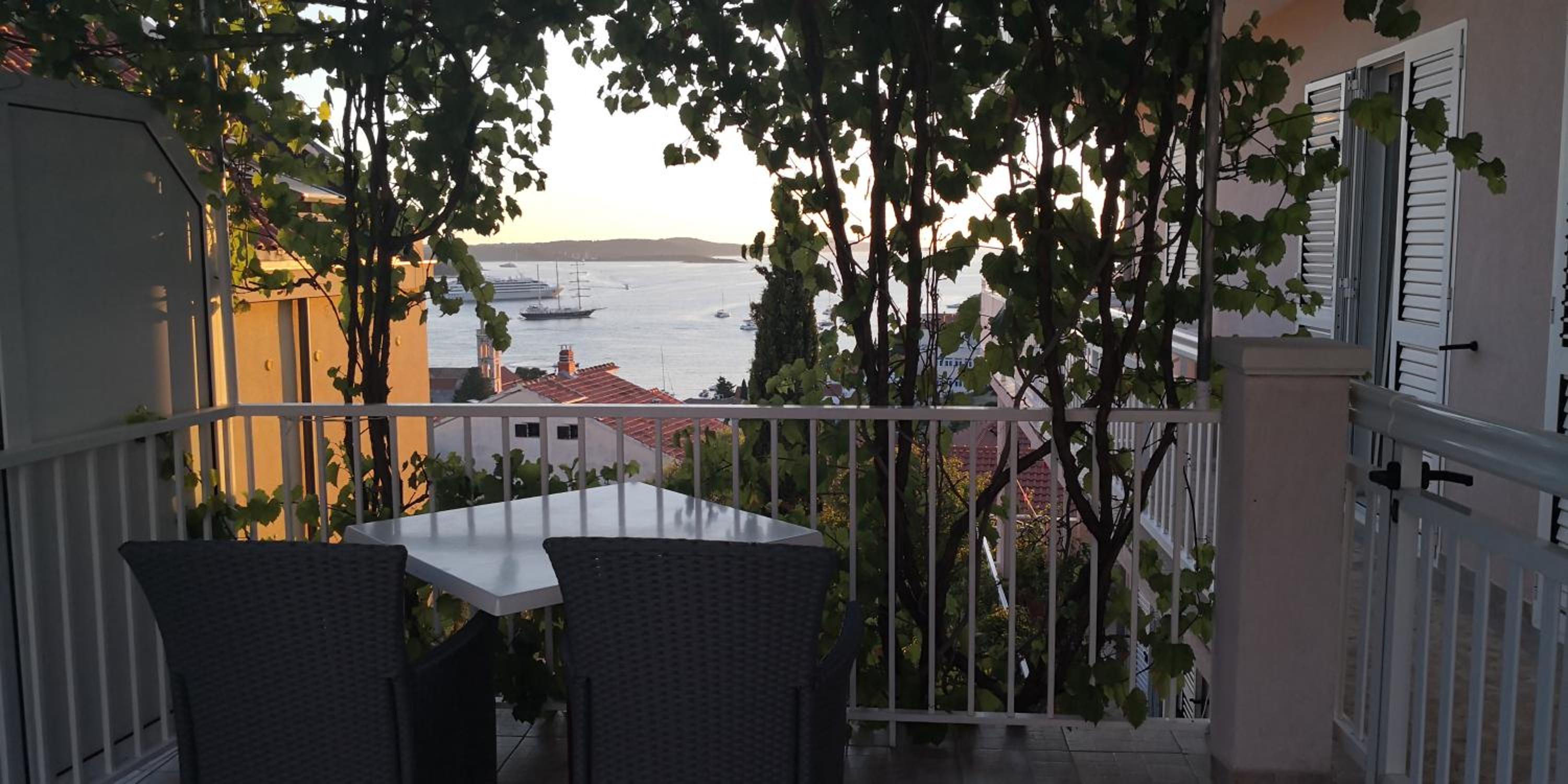 One-Bedroom Apartment with Terrace with Sea View (2 Adults) photo 2