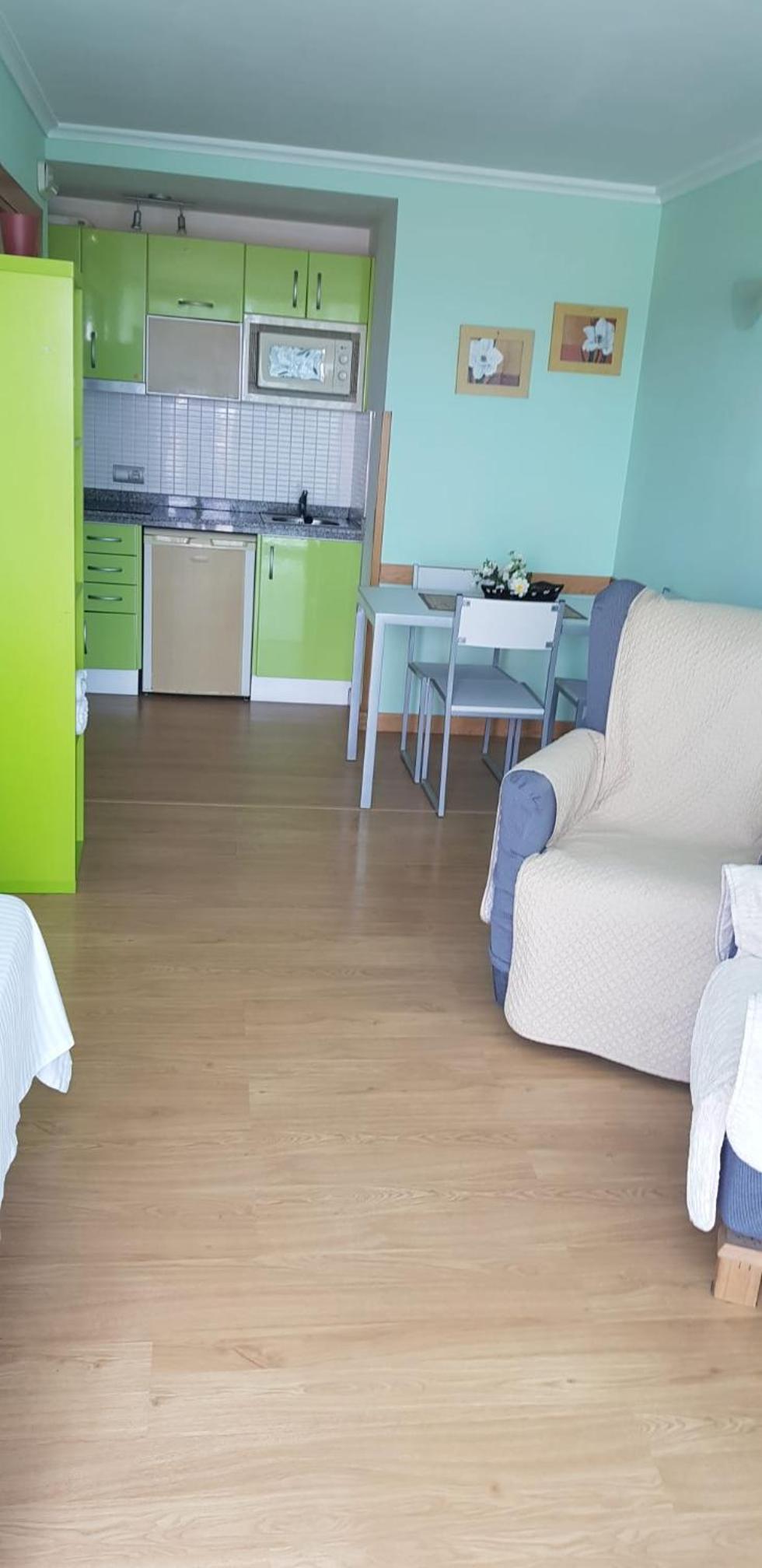 Estudio con terraza