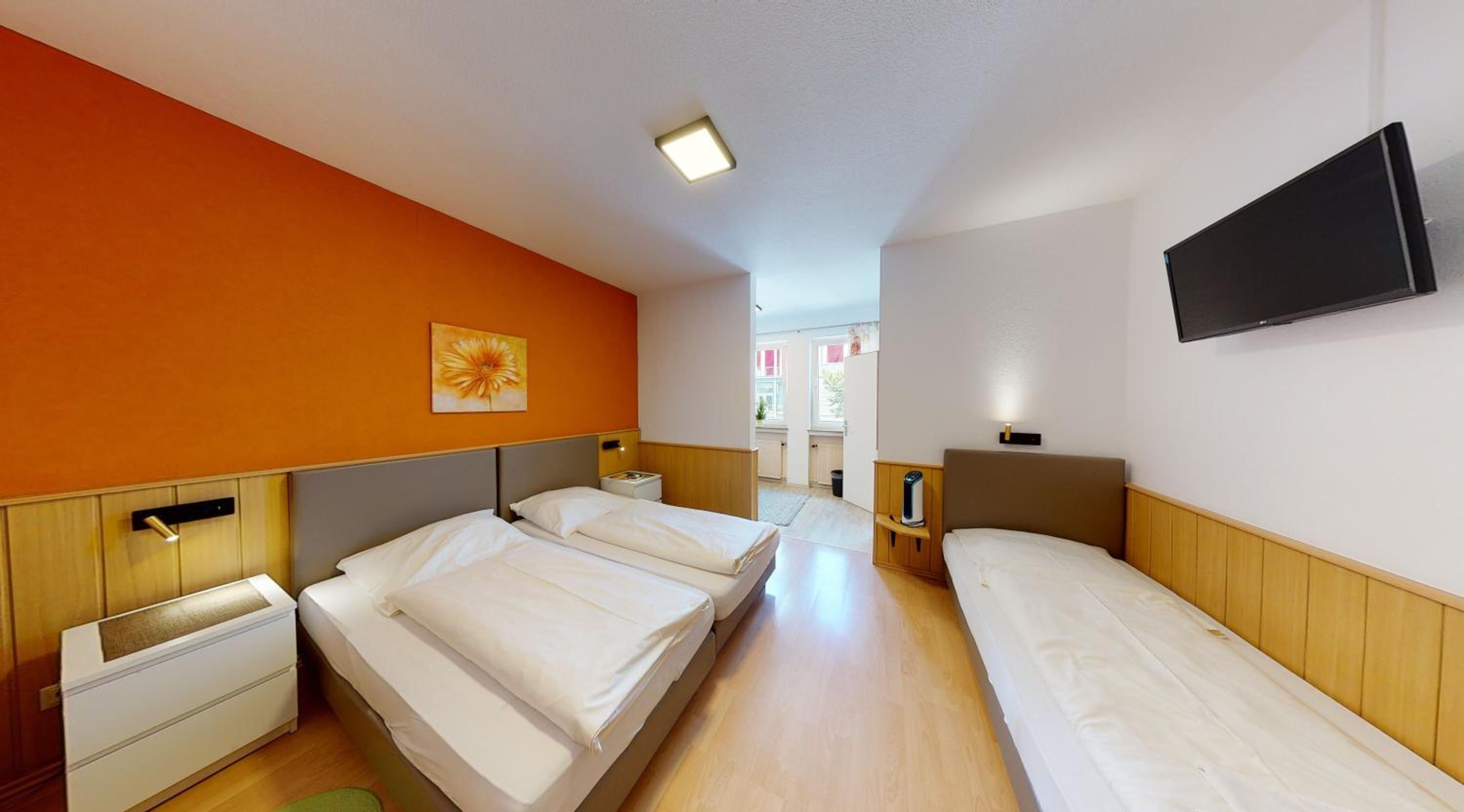 Standard Triple Room - Photo 2