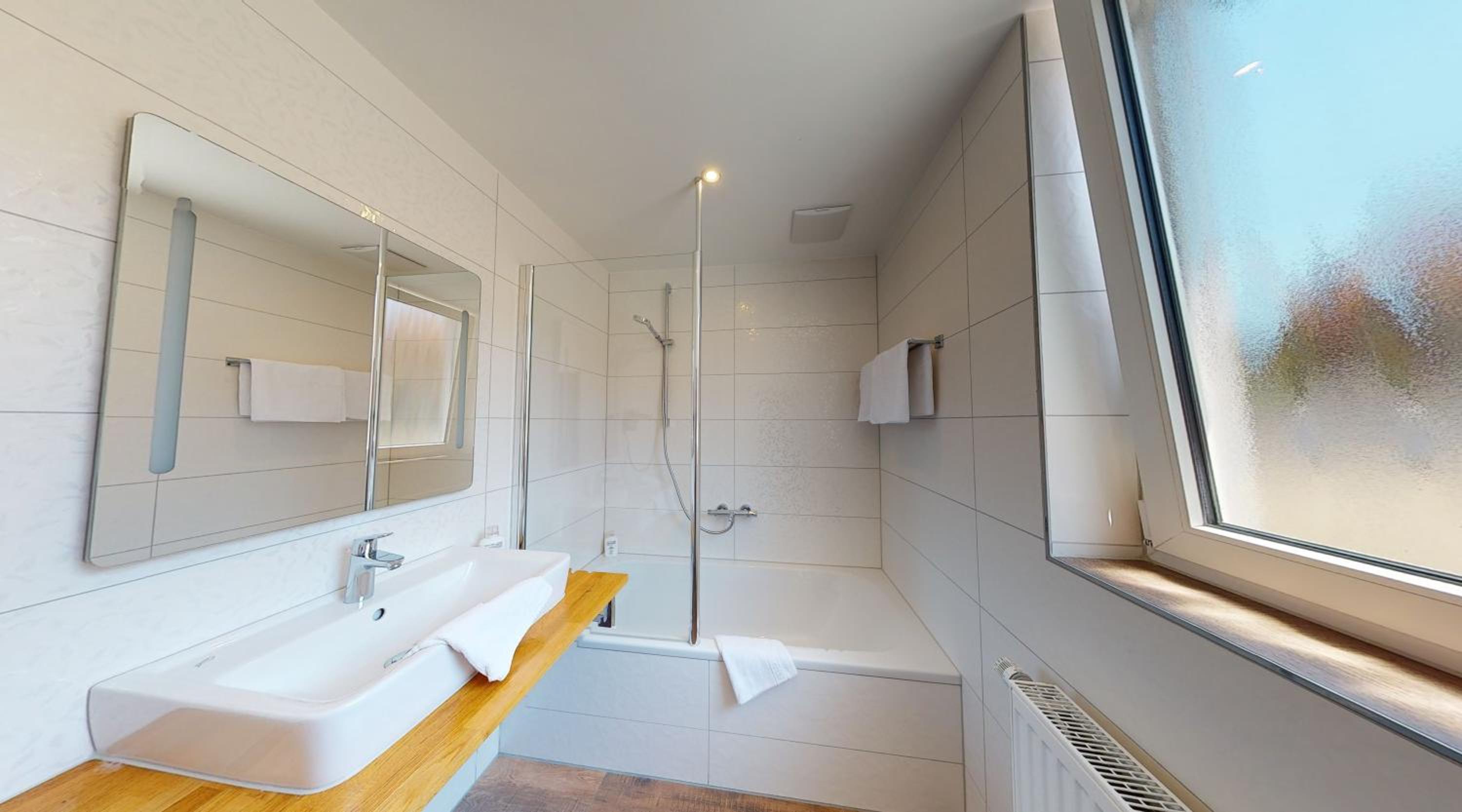 Standard Double Room - Photo 31