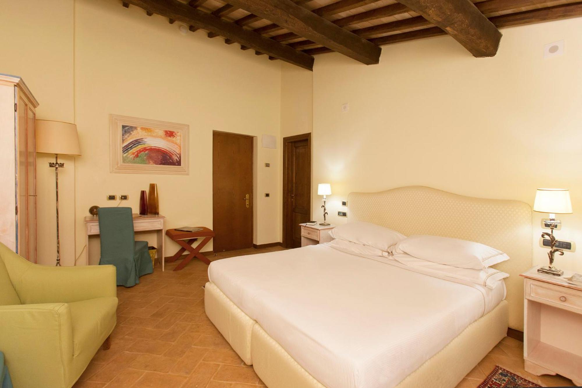 Superior Triple Room - Photo 1