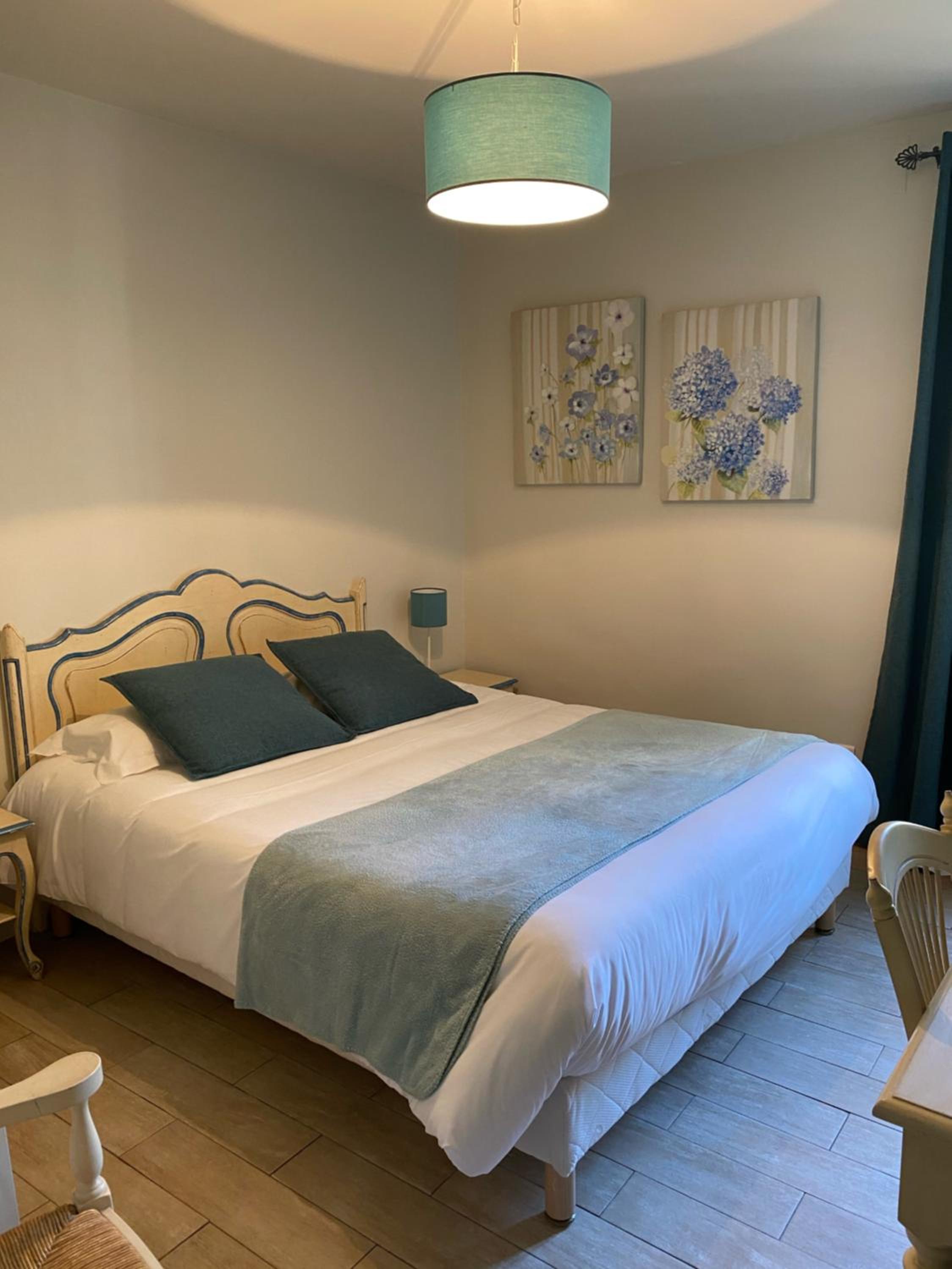 Double Room - Photo 13