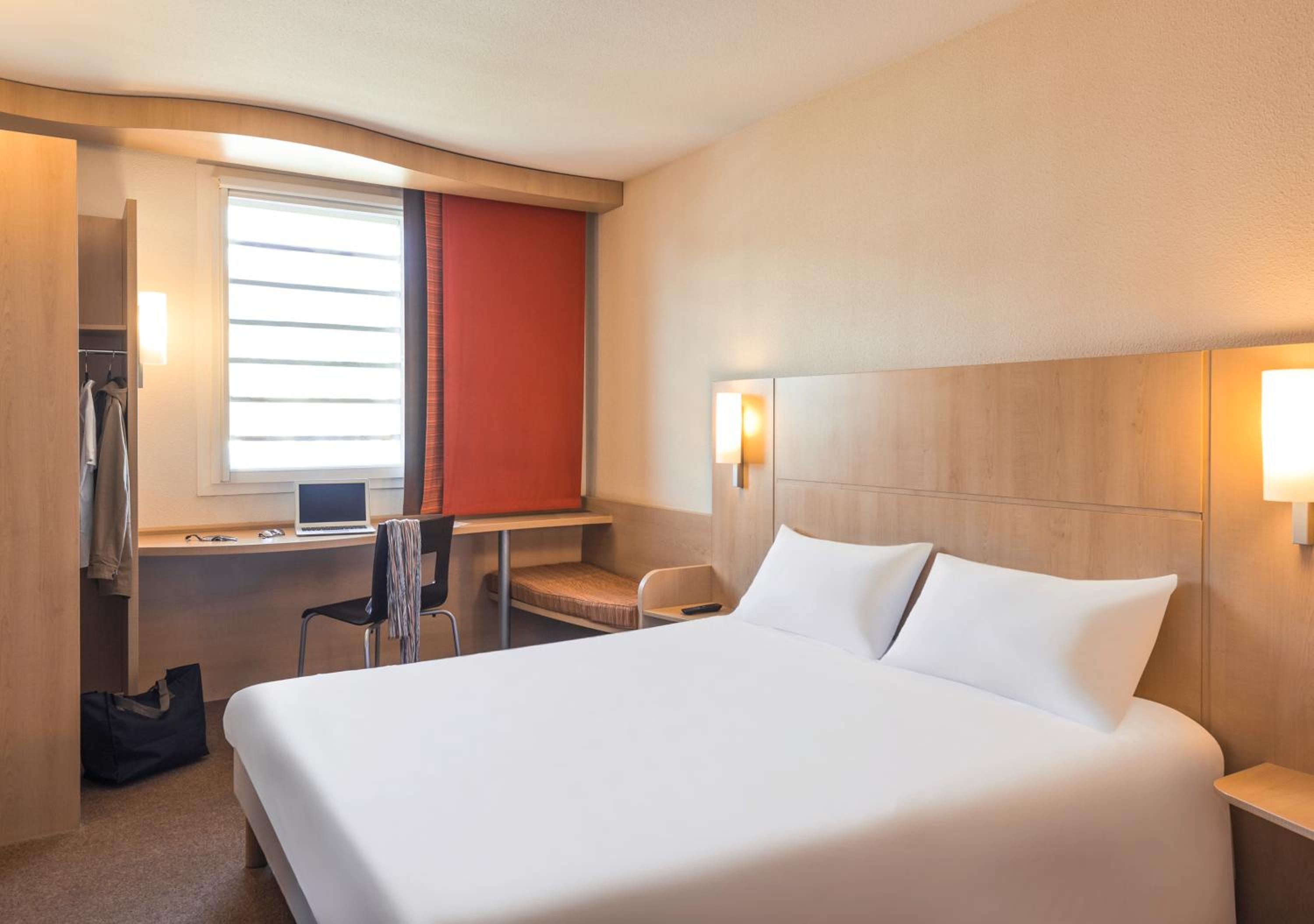 Standard Double Room - Photo 1