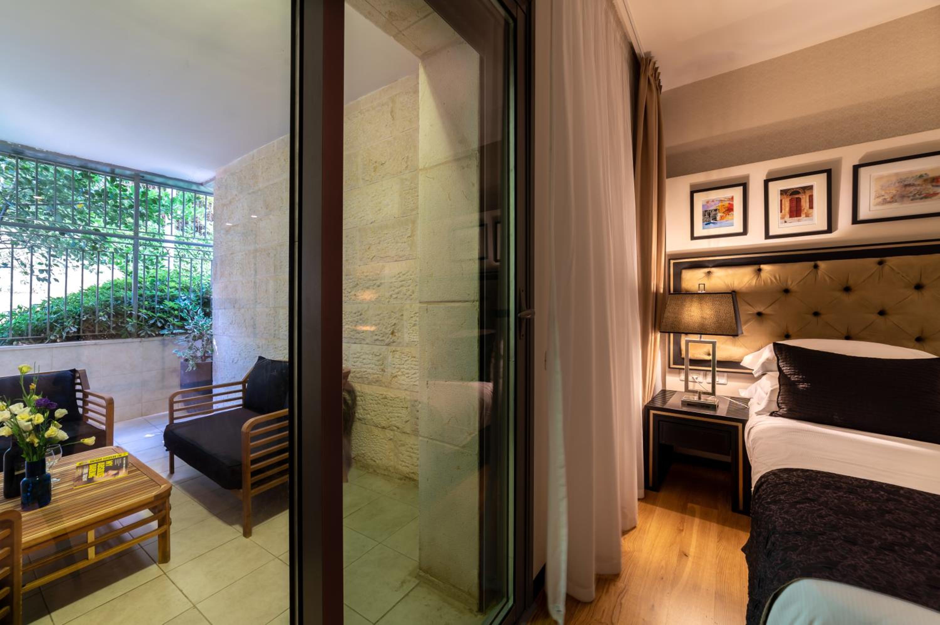 Deluxe Double or Twin Room with Terrace - Photo 16